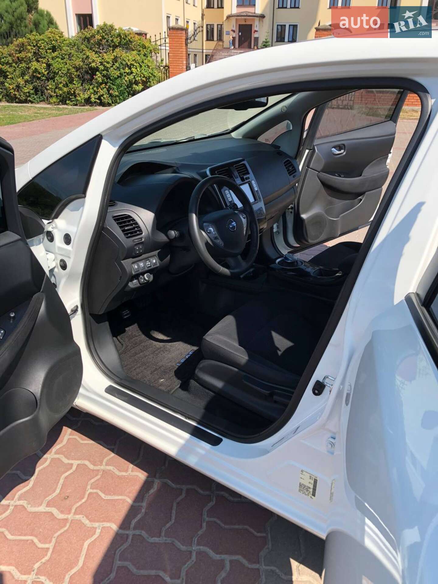 Nissan Leaf 2015 VIN 1N4AZ0CP2FC328634 фото оголошення 11 з 15