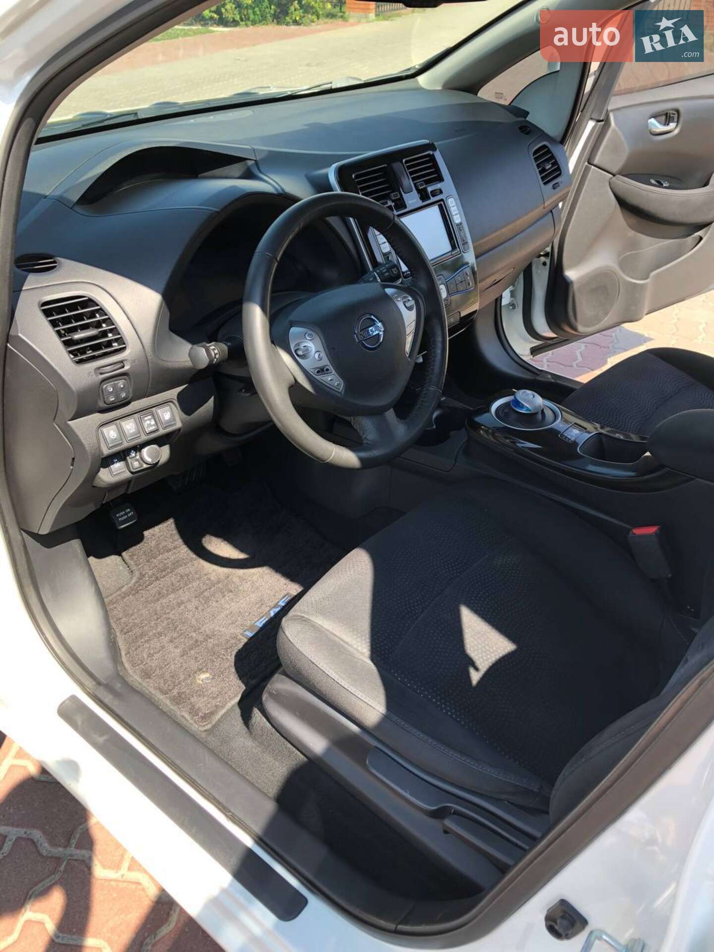 Nissan Leaf 2015 VIN 1N4AZ0CP2FC328634 фото оголошення 14 з 15