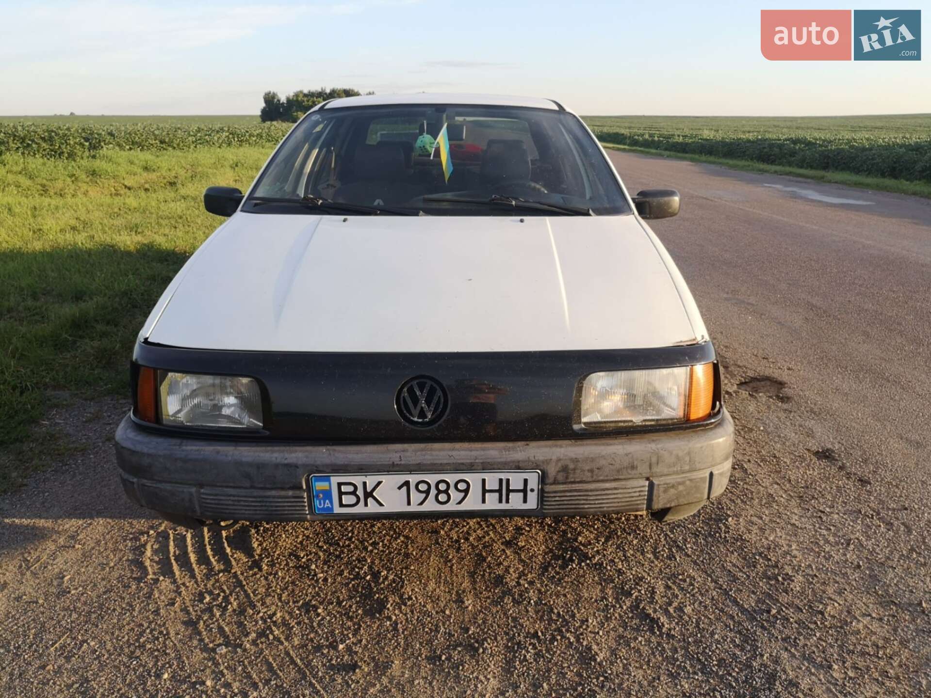 Volkswagen Passat 1993 VIN WVWZZZ31ZPE122047 фото оголошення 2 з 12