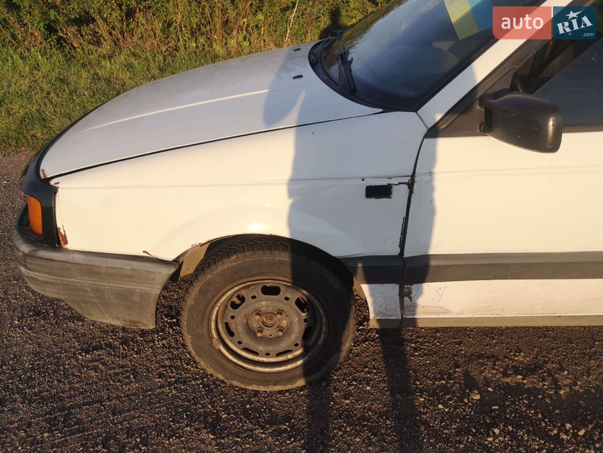 Volkswagen Passat 1993 VIN WVWZZZ31ZPE122047 фото оголошення 3 з 12