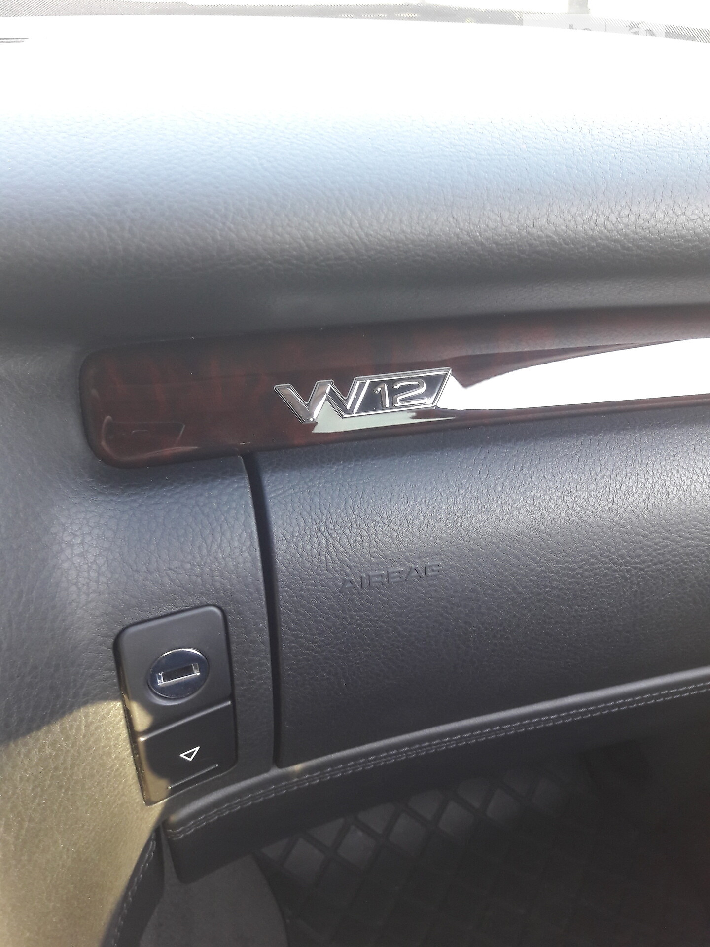 Audi A8 2002 VIN WAUZZZ4DX3N000817 фото оголошення 38 з 95