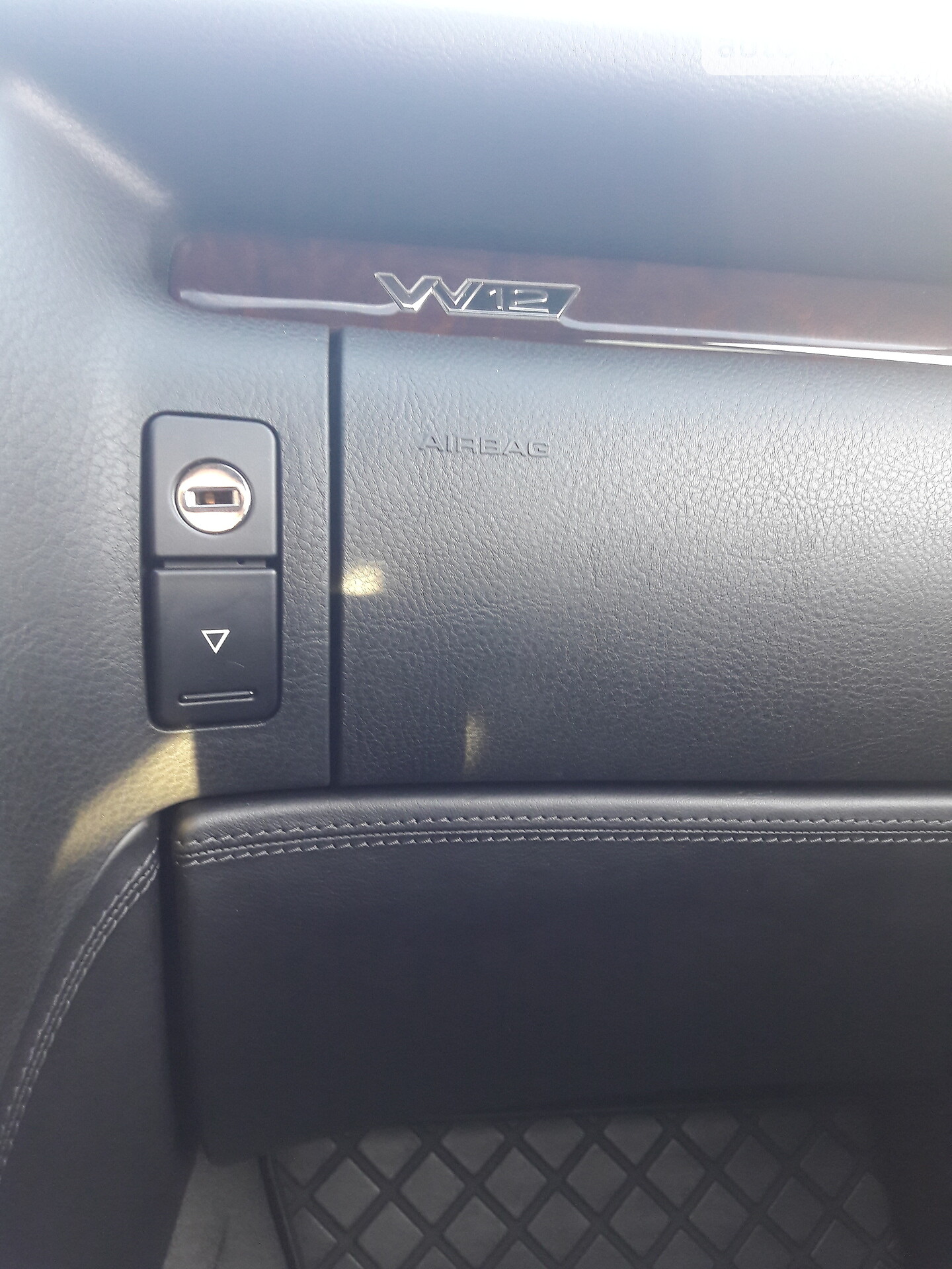 Audi A8 2002 VIN WAUZZZ4DX3N000817 фото оголошення 58 з 95