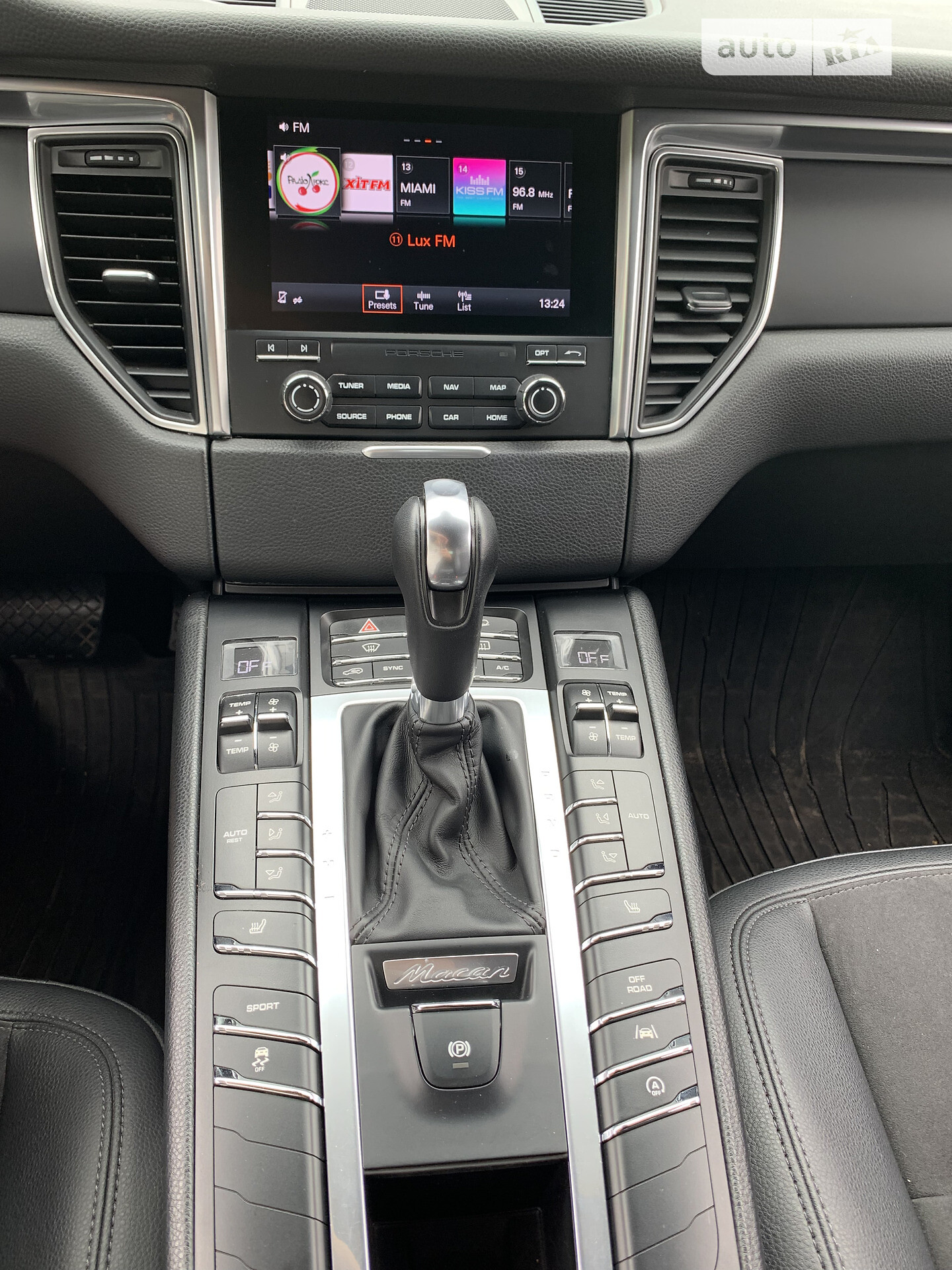 Porsche Macan 2017 VIN WP1ZZZ95ZJLB01760 фото оголошення 3 з 20