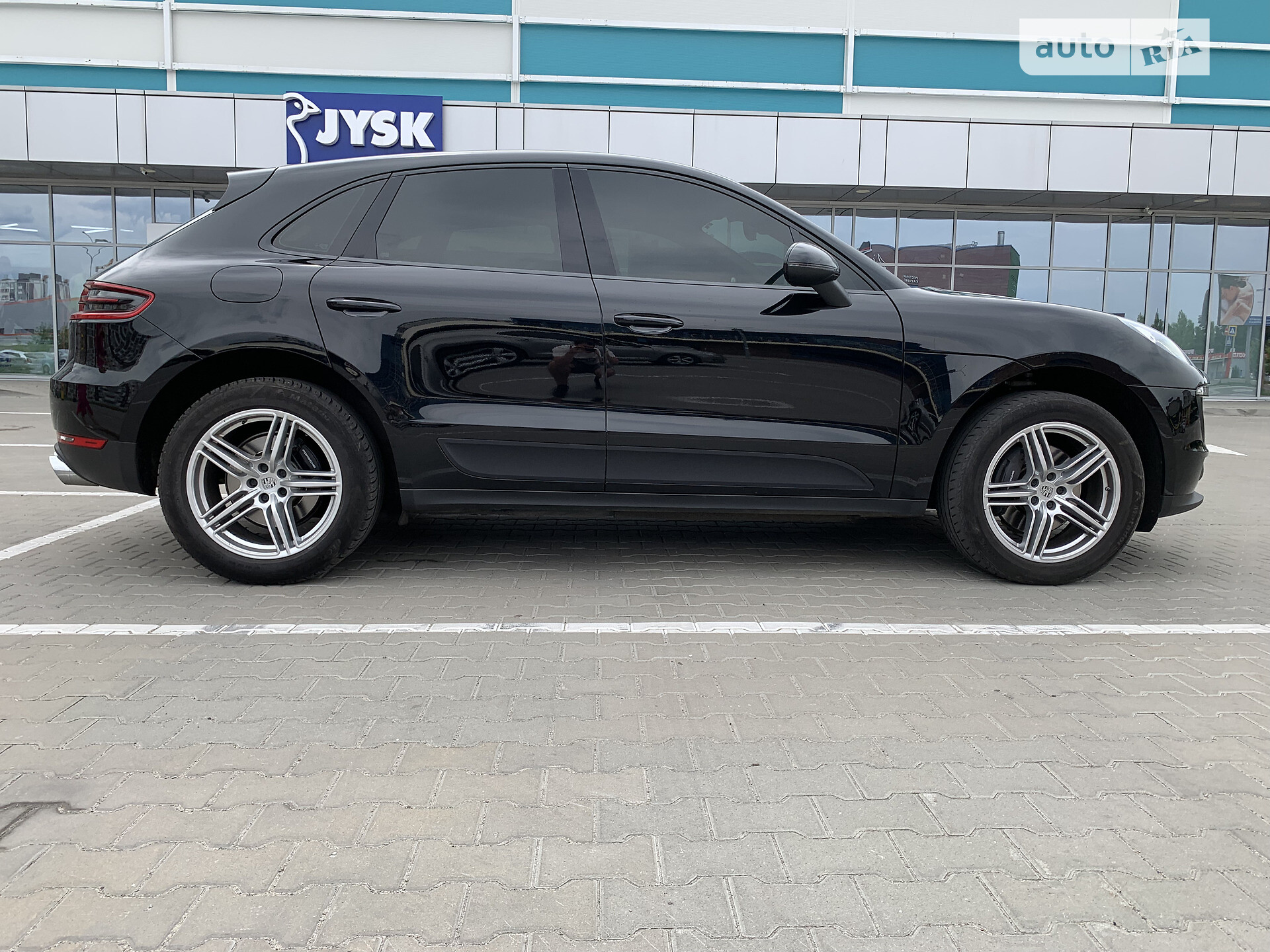 Porsche Macan 2017 VIN WP1ZZZ95ZJLB01760 фото оголошення 18 з 20