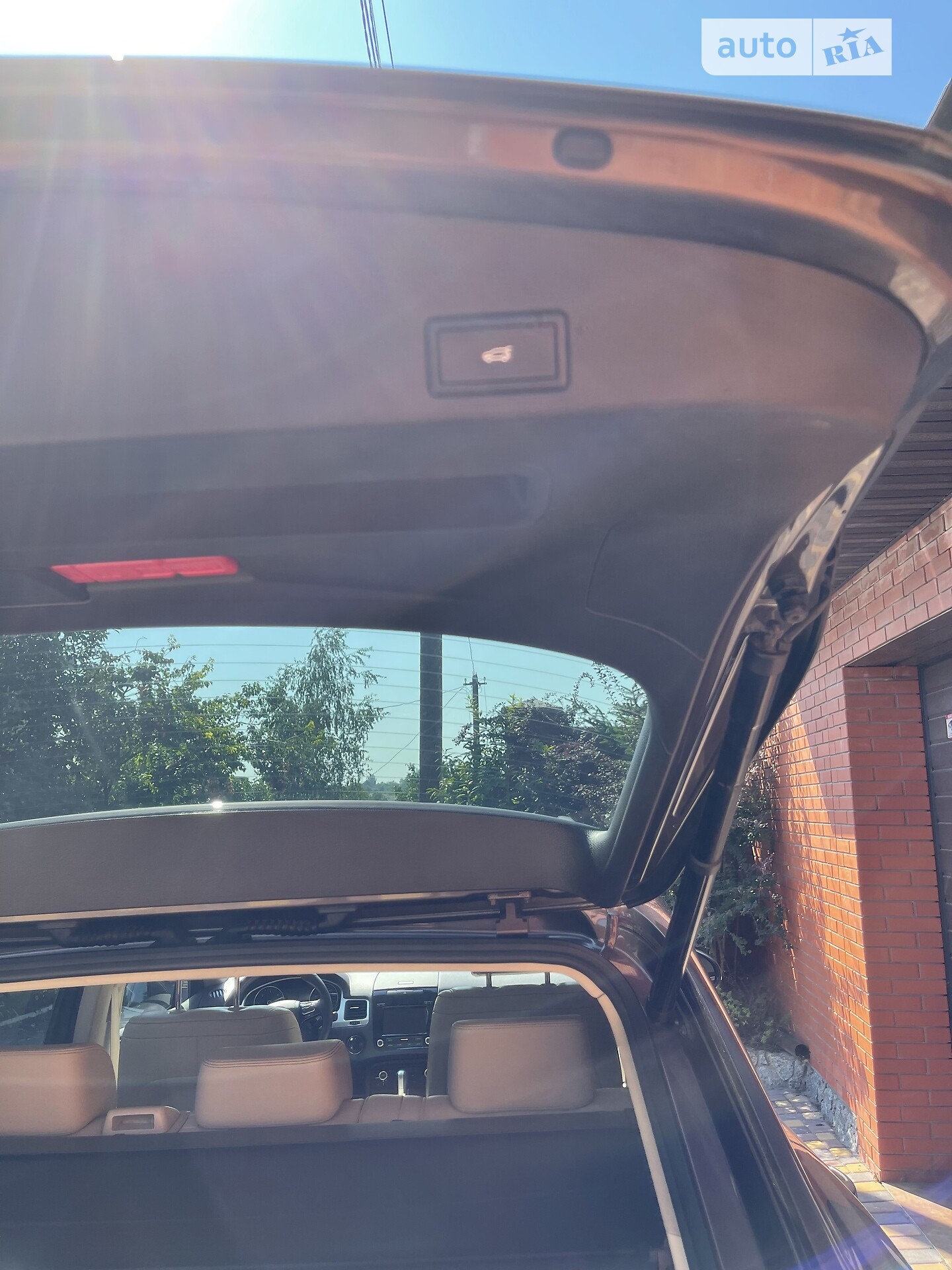 Volkswagen Touareg 2011 VIN WVGZZZ7PZCD002384 фото оголошення 8 з 15