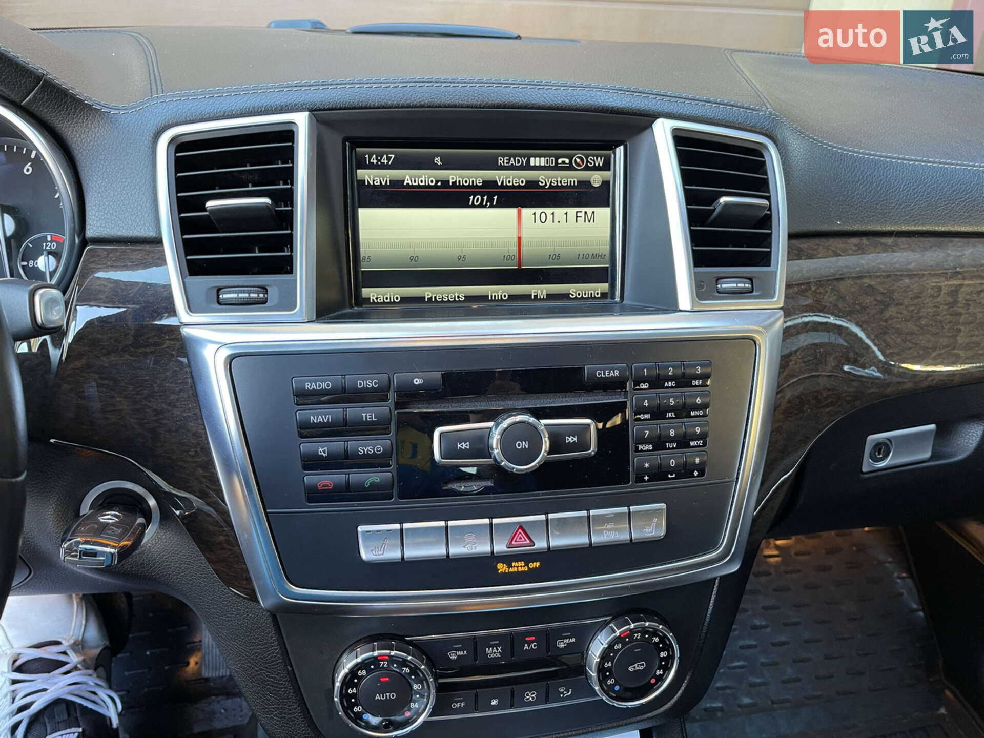 Mercedes-Benz GL-Class 2013 VIN 4JGDF7CE8EA340154 фото оголошення 17 з 36