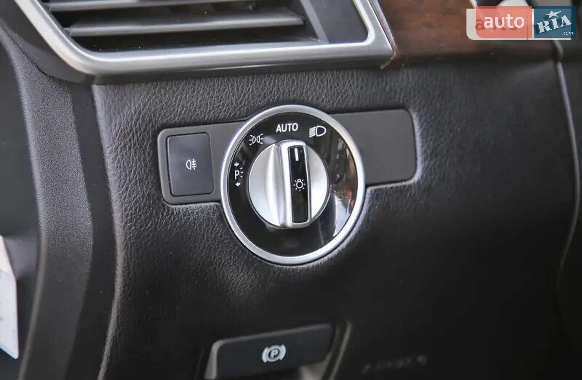 Mercedes-Benz GL-Class 2013 VIN 4JGDF7CE8EA337738 фото оголошення 14 з 21