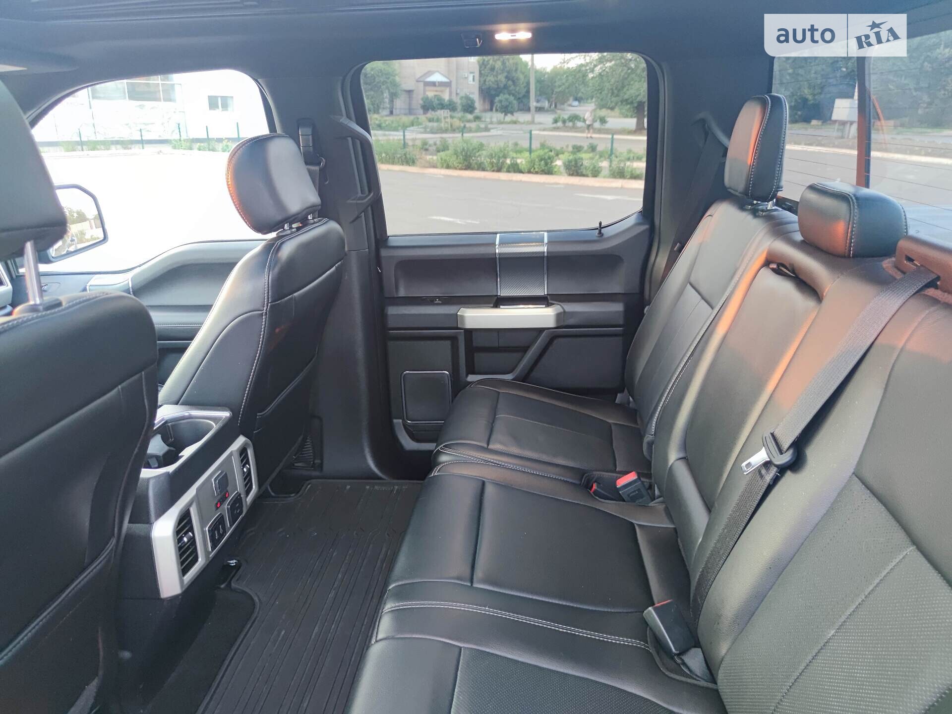 Ford F-150 2018 VIN 1FTFW1E50KKC28591 фото оголошення 10 з 29