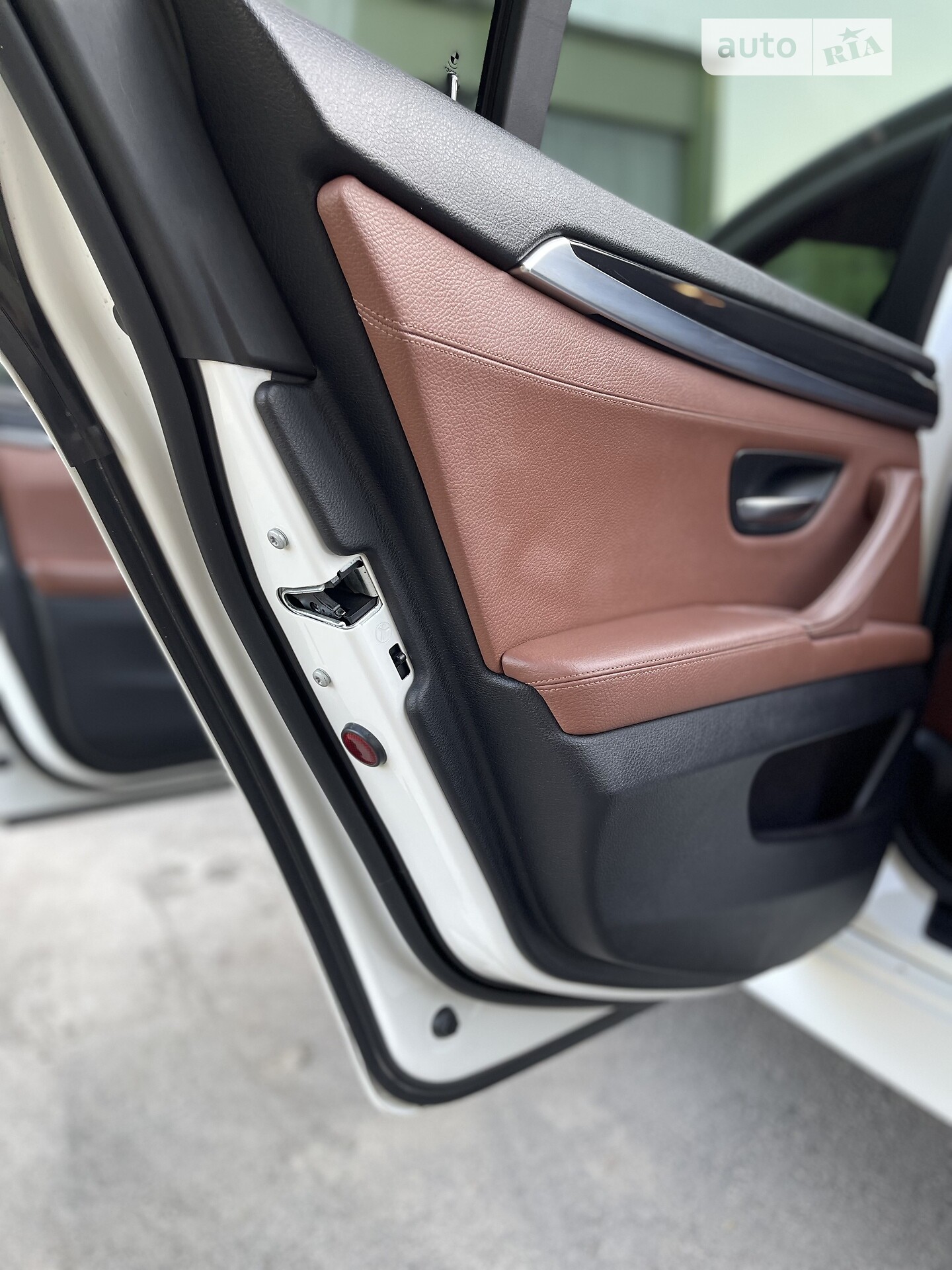 BMW 5 Series 2014 VIN WBA5B91060D567760 фото оголошення 18 з 64