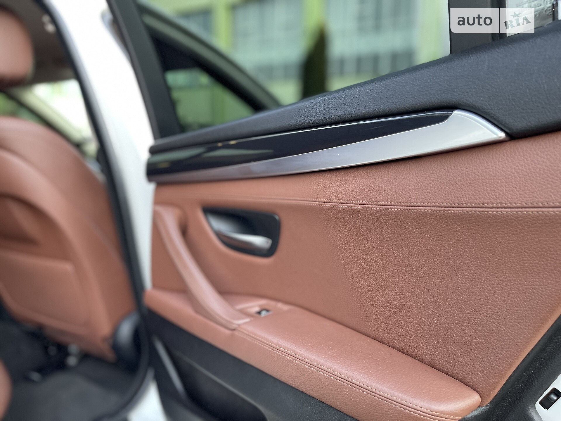 BMW 5 Series 2014 VIN WBA5B91060D567760 фото оголошення 28 з 64