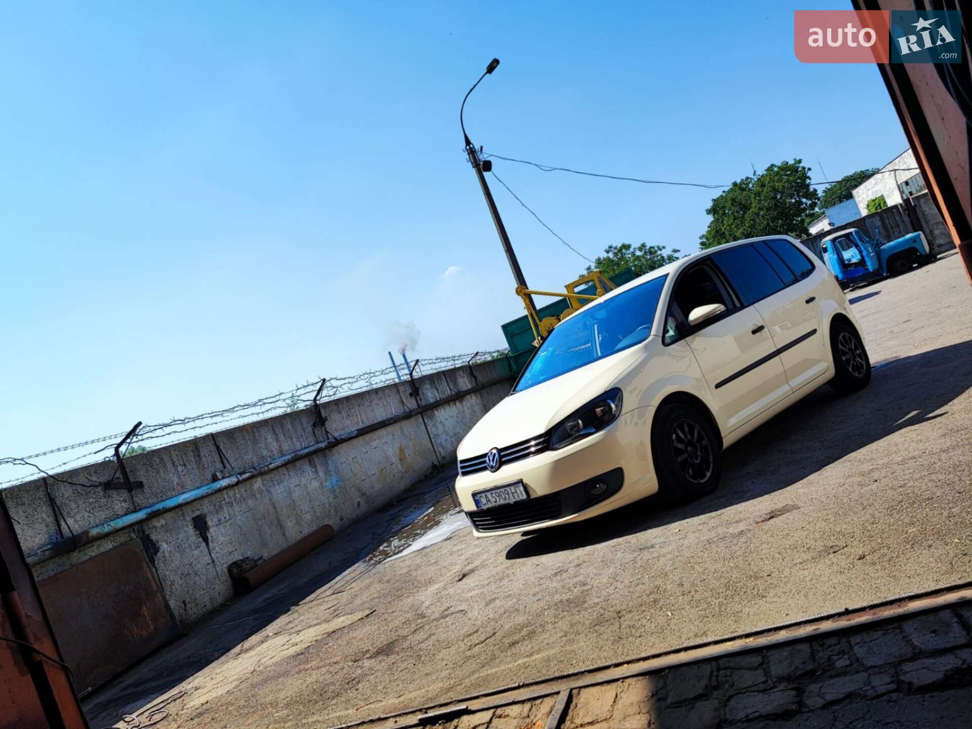 Volkswagen Touran 2011 VIN WVGZZZ1TZCW013276 фото оголошення 3 з 18