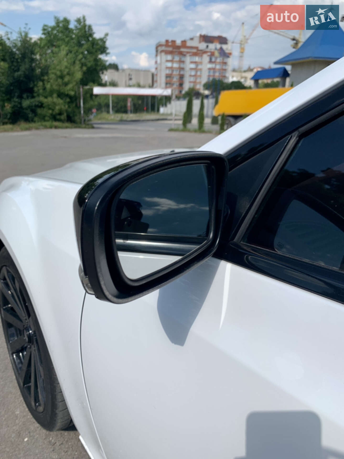 Chrysler 300 S 2018 VIN 2C3CCABG9JH234885 фото оголошення 25 з 76