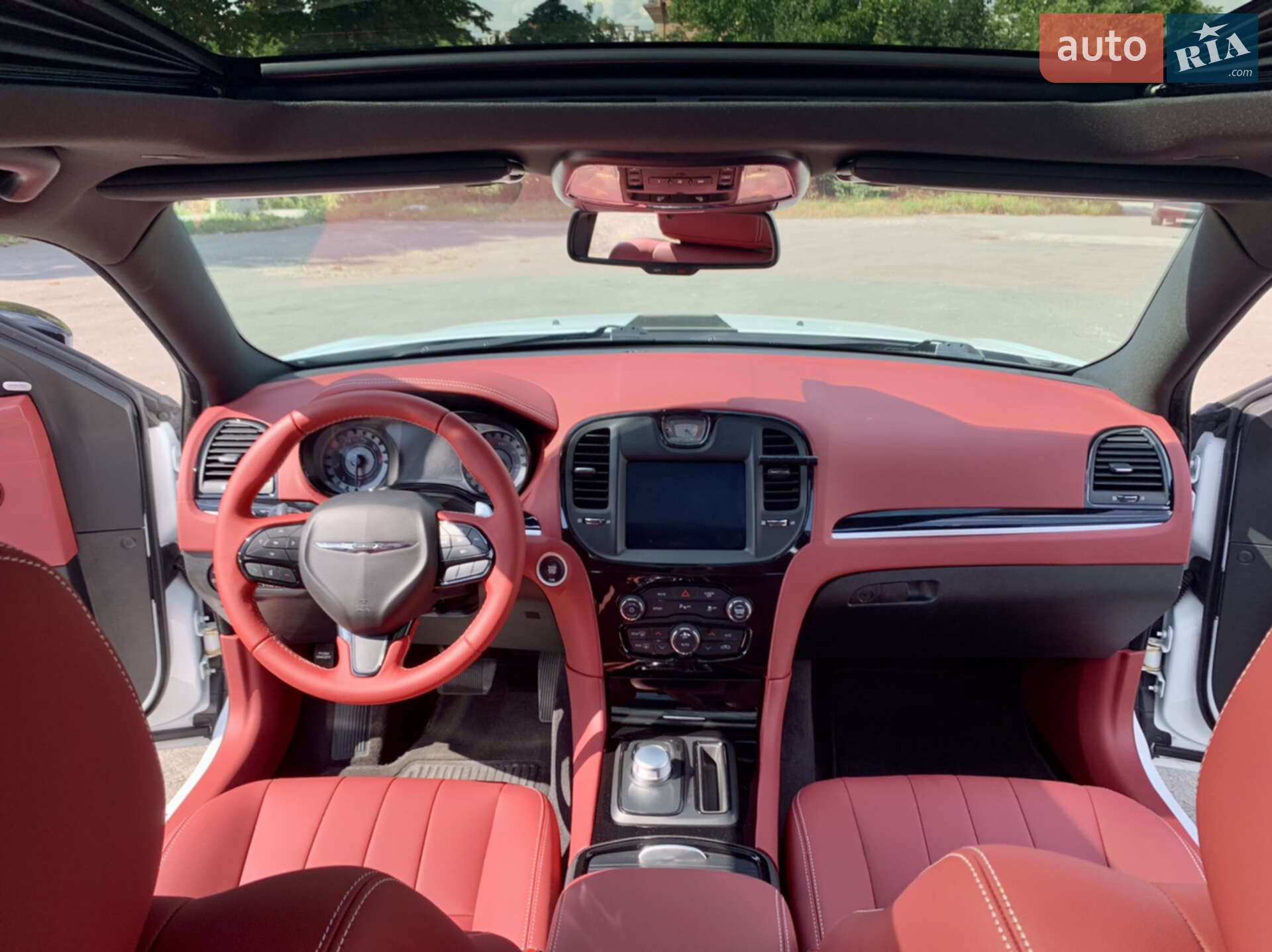Chrysler 300 S 2018 VIN 2C3CCABG9JH234885 фото оголошення 42 з 76