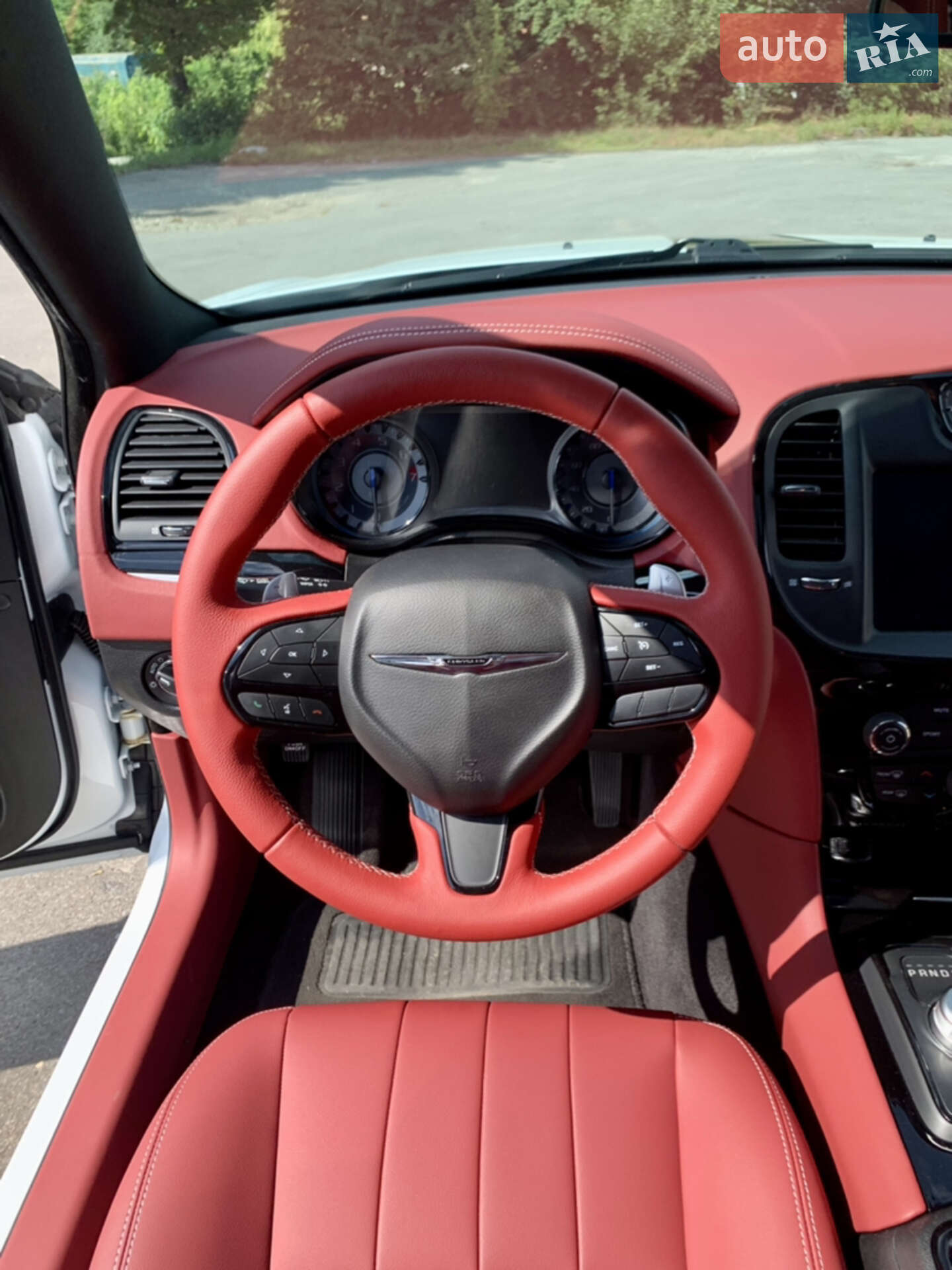 Chrysler 300 S 2018 VIN 2C3CCABG9JH234885 фото оголошення 47 з 76
