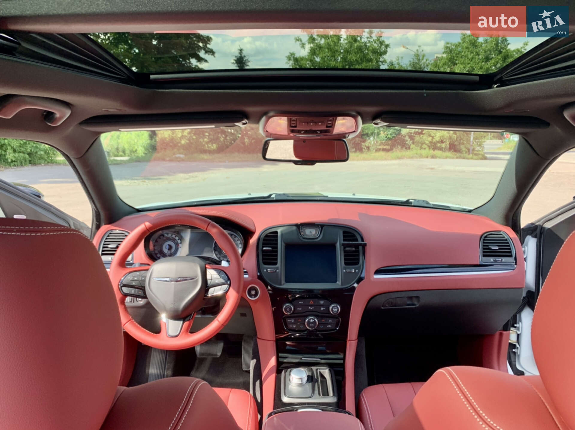 Chrysler 300 S 2018 VIN 2C3CCABG9JH234885 фото оголошення 49 з 76