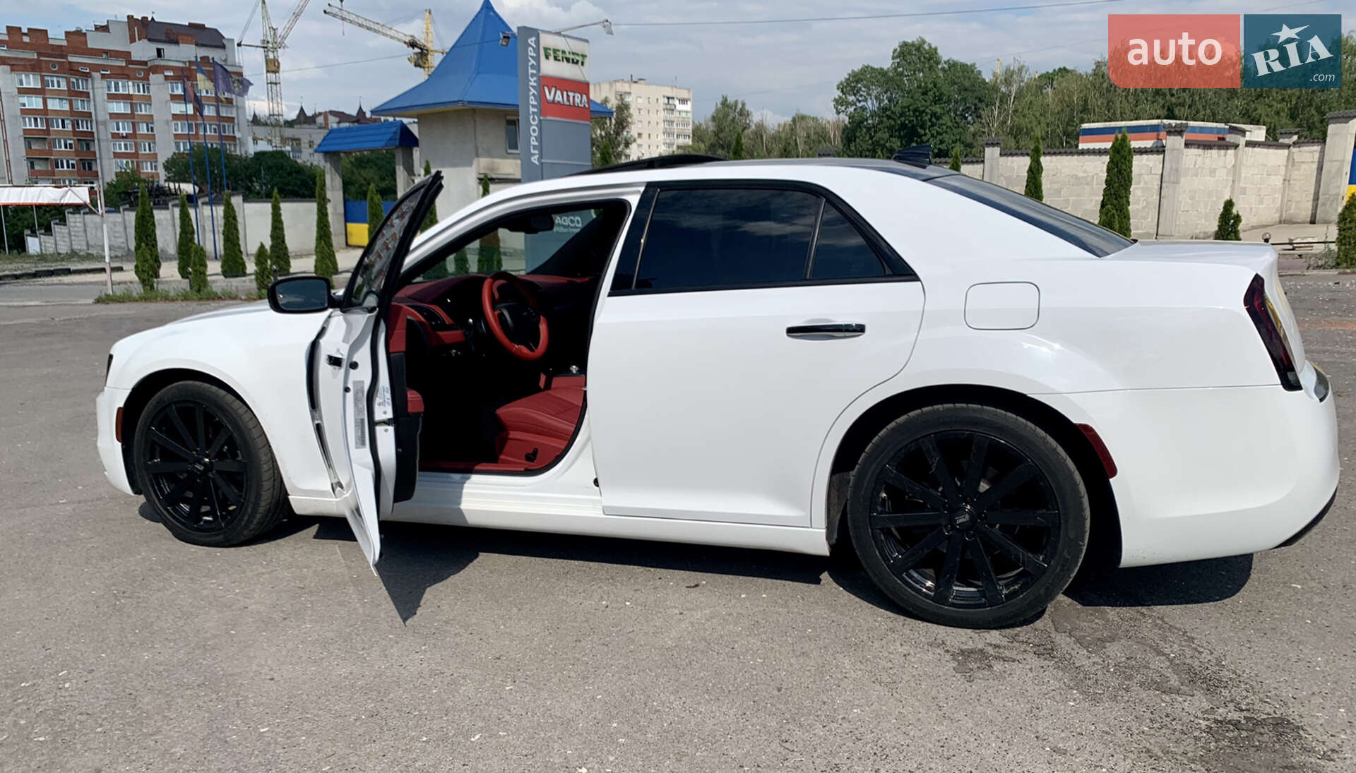 Chrysler 300 S 2018 VIN 2C3CCABG9JH234885 фото оголошення 54 з 76