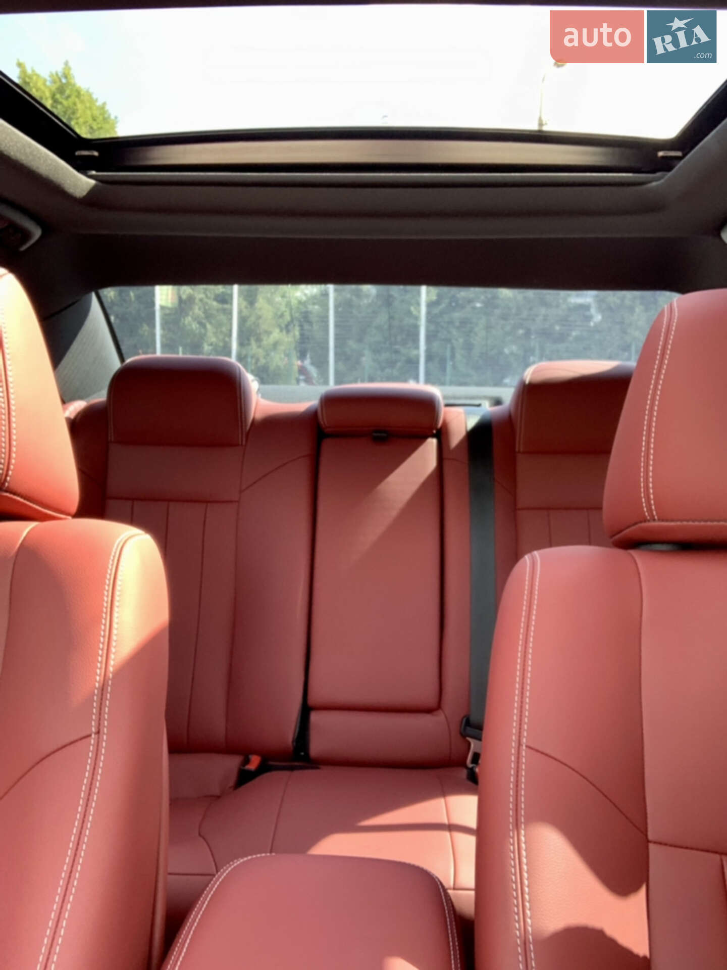 Chrysler 300 S 2018 VIN 2C3CCABG9JH234885 фото оголошення 64 з 76