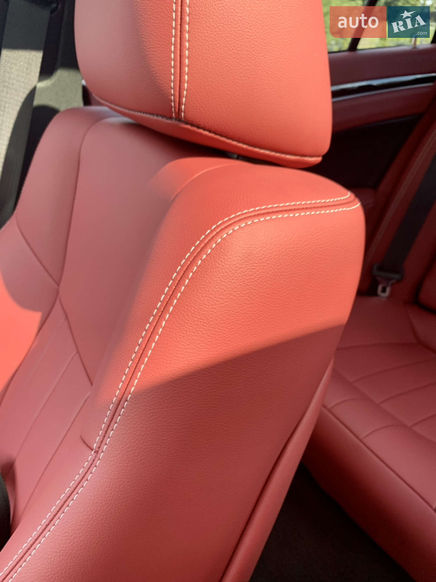 Chrysler 300 S 2018 VIN 2C3CCABG9JH234885 фото оголошення 66 з 76