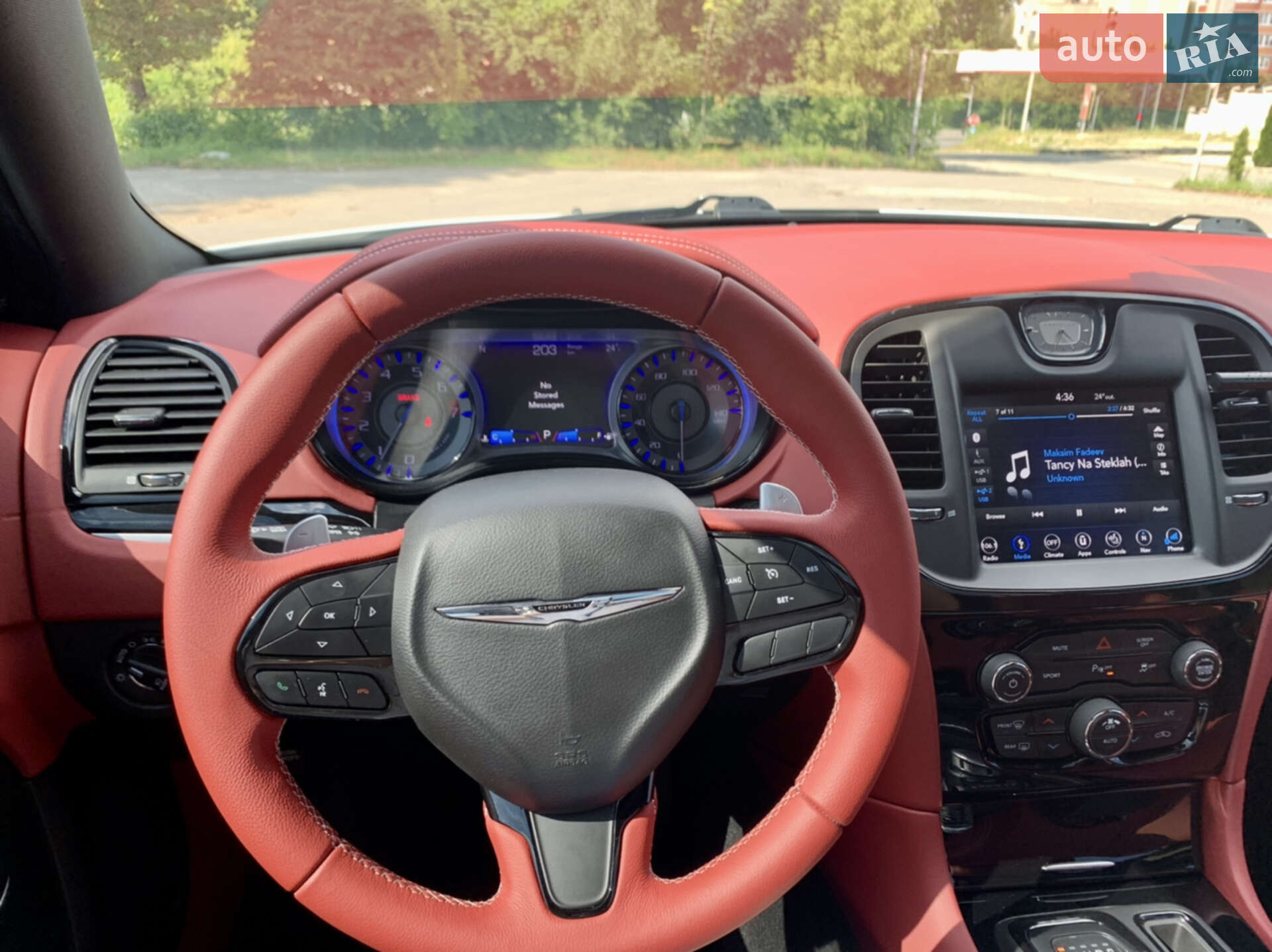 Chrysler 300 S 2018 VIN 2C3CCABG9JH234885 фото оголошення 68 з 76