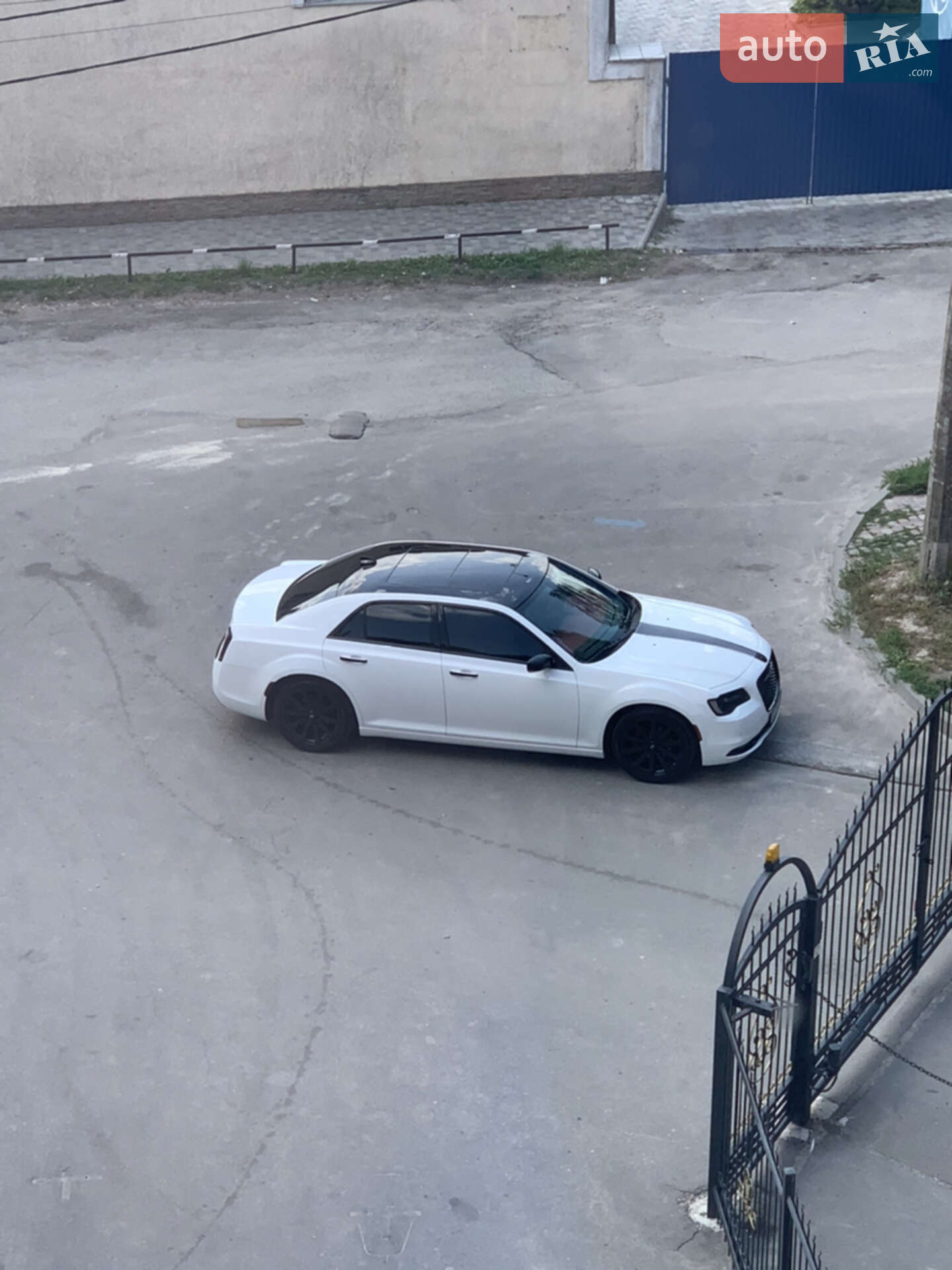 Chrysler 300 S 2018 VIN 2C3CCABG9JH234885 фото оголошення 72 з 76