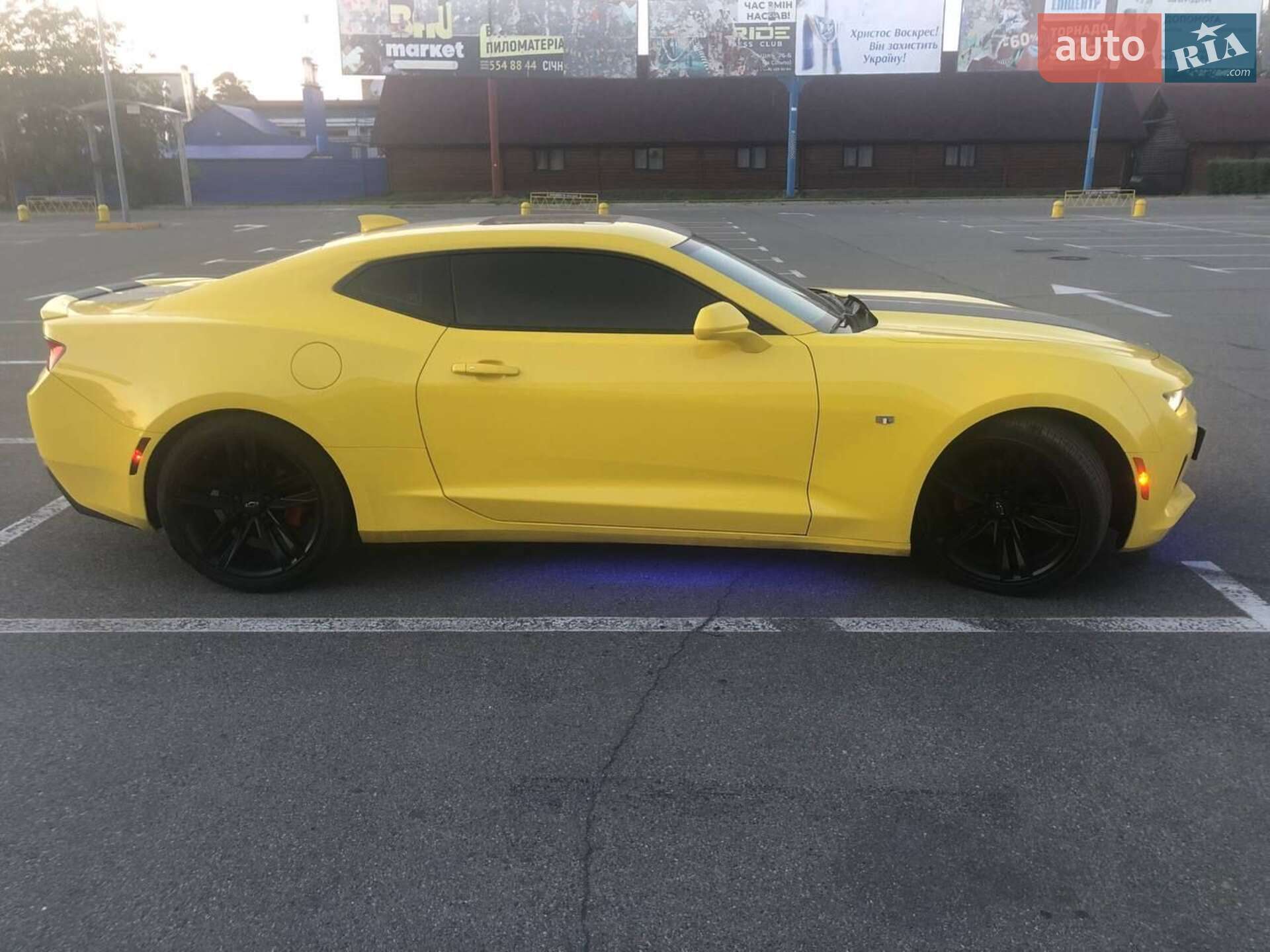 Chevrolet Camaro 2017 VIN 1G1FB1RS1J0125226 фото оголошення 6 з 12