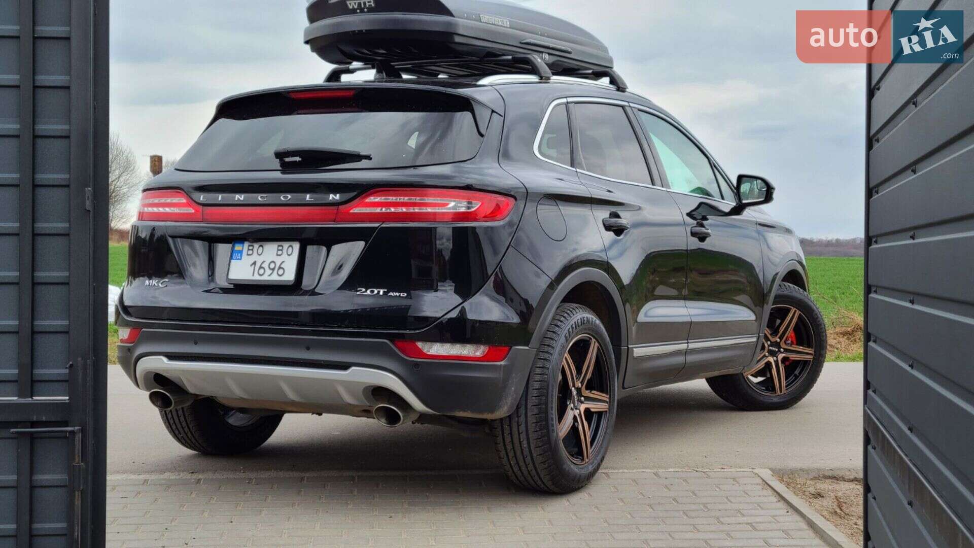 Lincoln MKC 2017 VIN 5LMCJ2D99HUL35205 фото оголошення 17 з 18