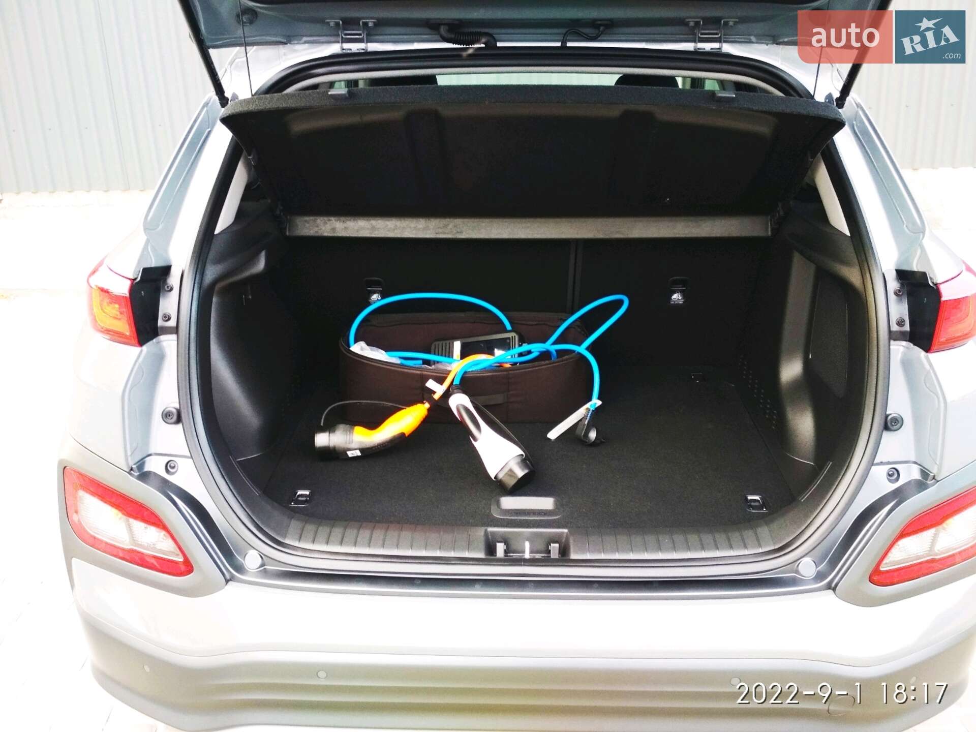 Hyundai Kona Electric 2019 VIN KMHK381GFKU035925 фото оголошення 5 з 35