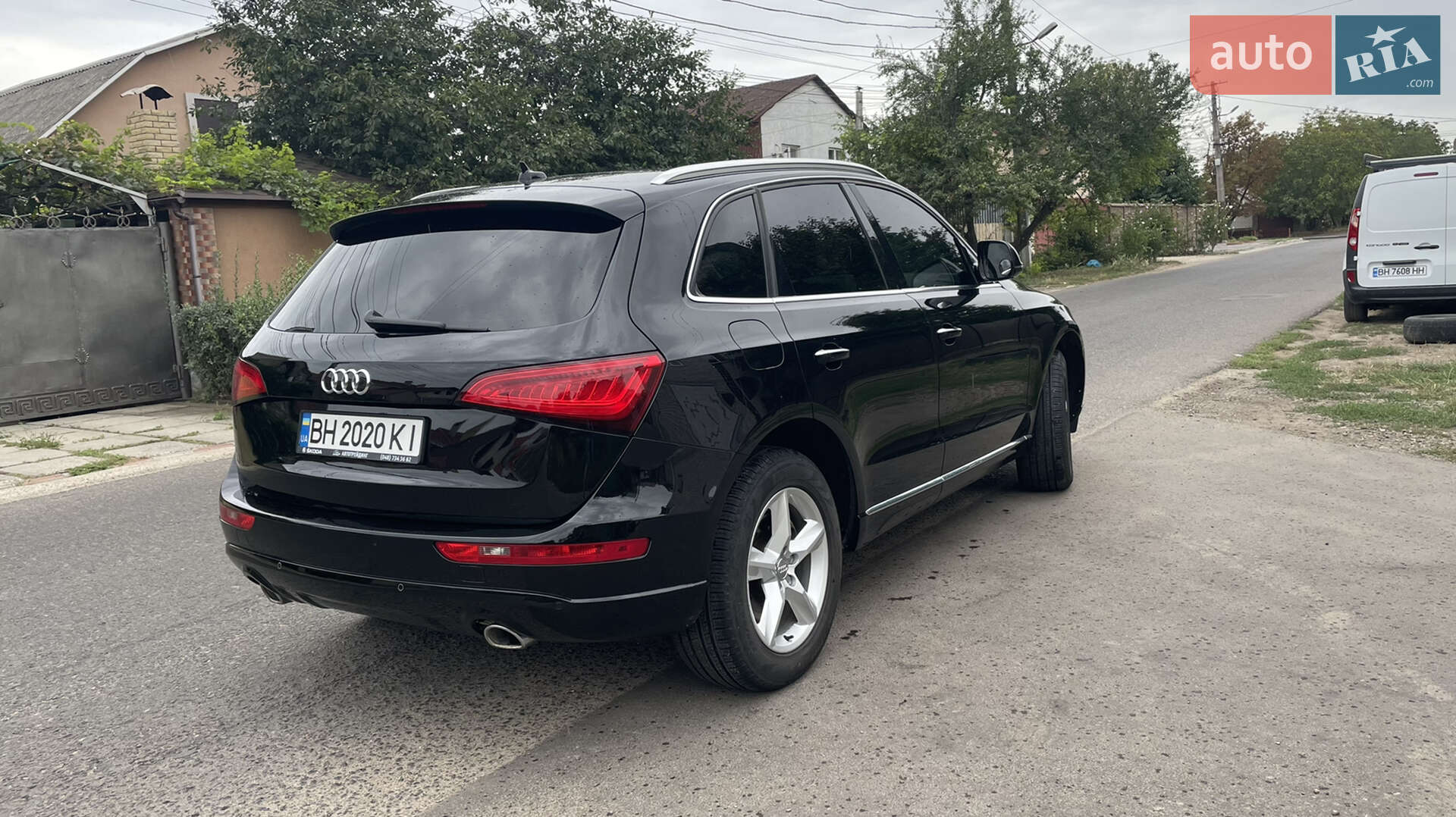 Audi Q5 2015 VIN WA1CMCFP4FA135017 фото оголошення 2 з 12