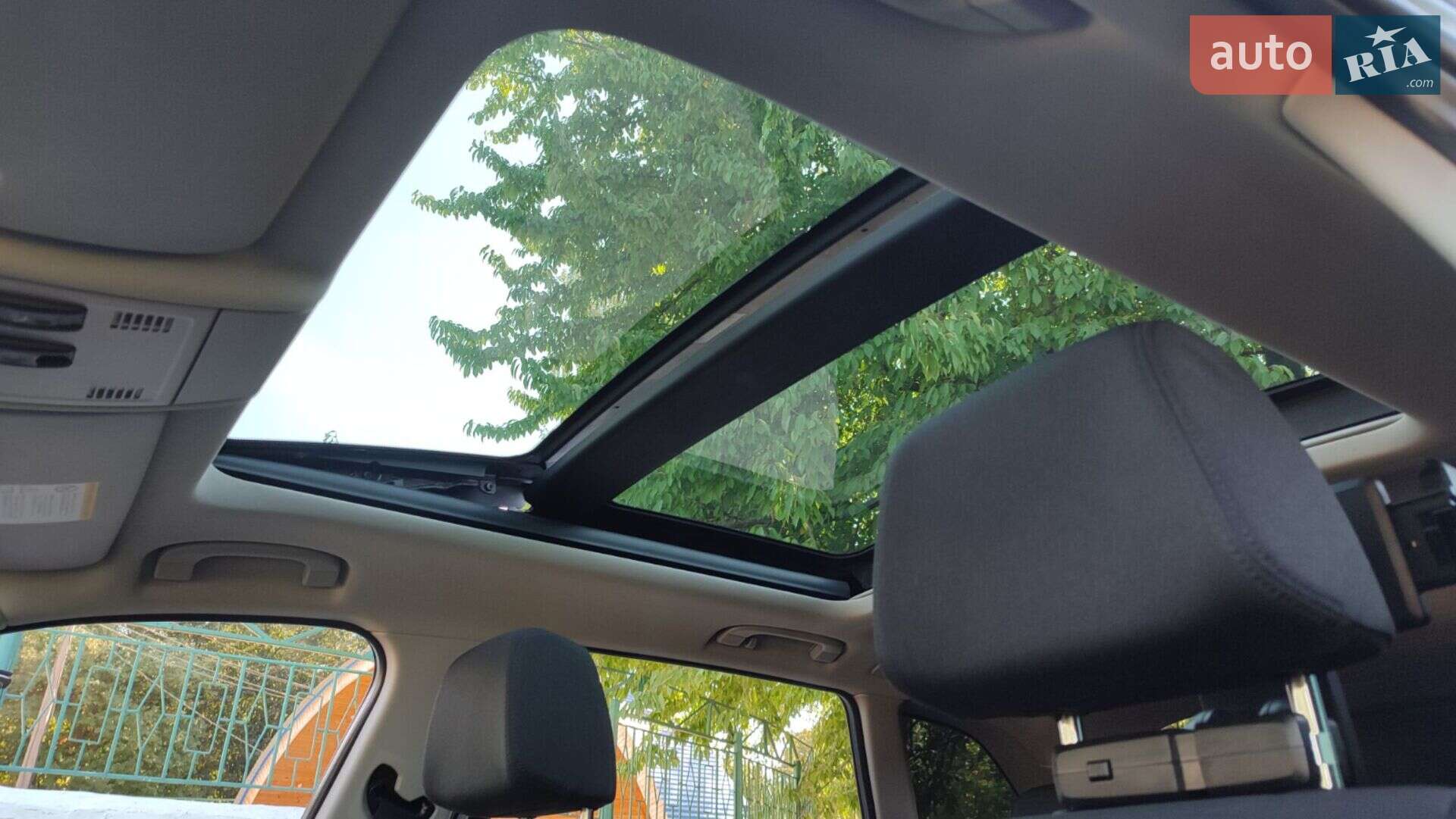 BMW X1 2012 VIN WBAVP31030VT06935 фото оголошення 8 з 18