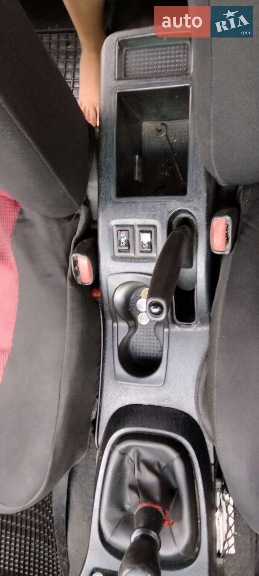 Mitsubishi Carisma 1999 VIN XMCLNDA1AYF021304 фото оголошення 14 з 16
