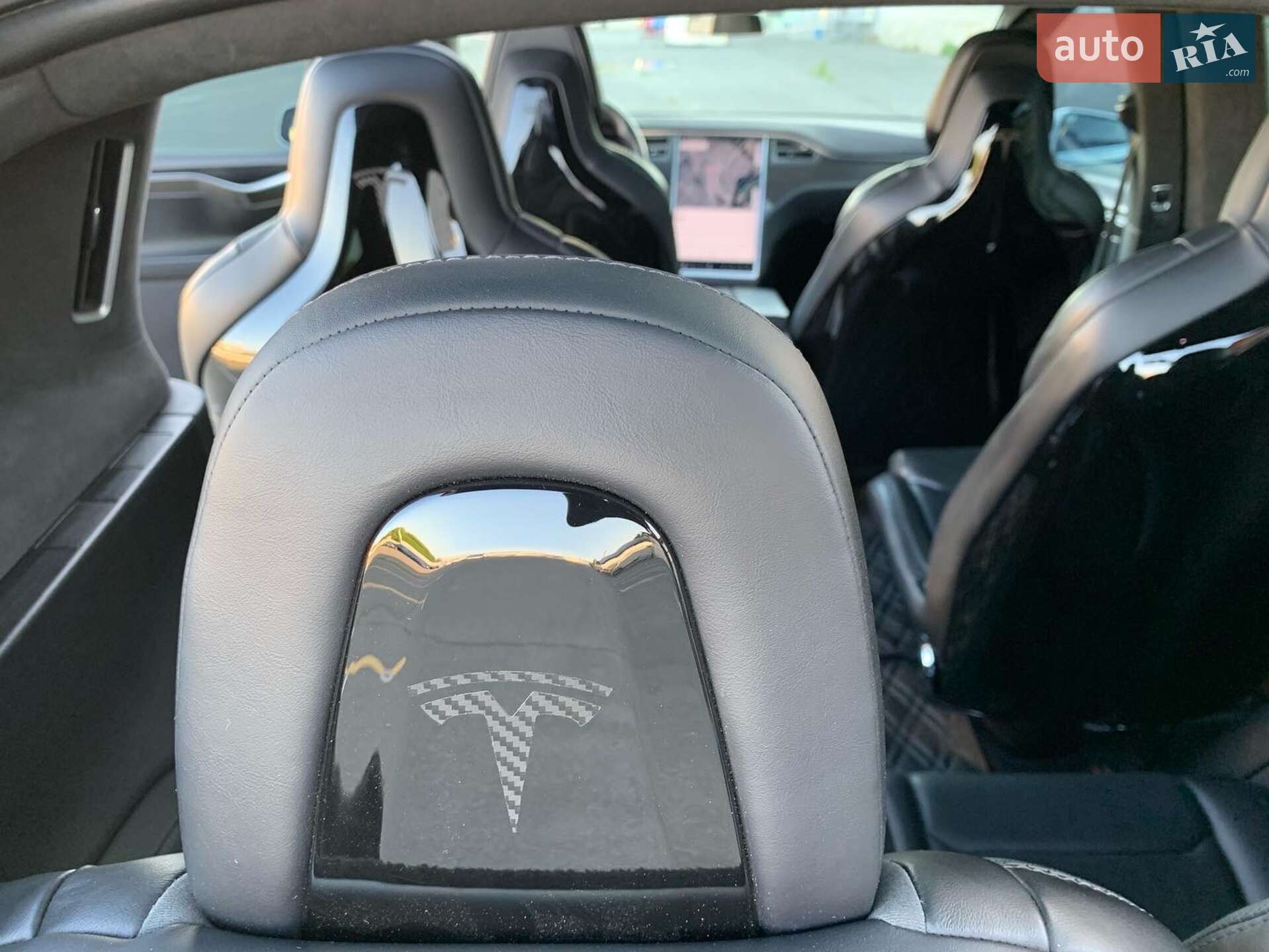 Tesla Model X 2016 VIN 5YJXCBE22GF021410 фото оголошення 18 з 40