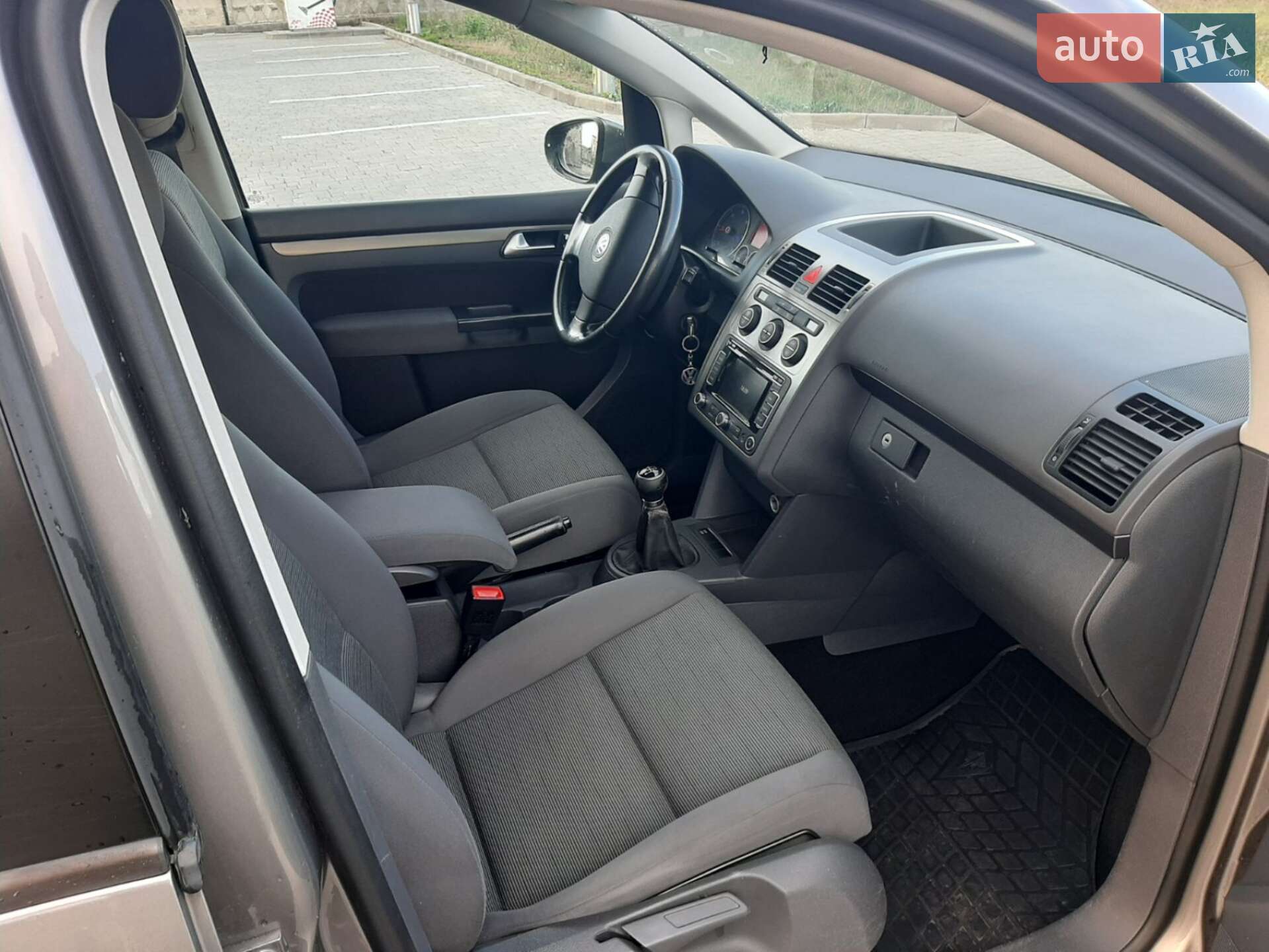 Volkswagen Touran 2010 VIN WVGZZZ1TZAW098391 фото оголошення 4 з 12