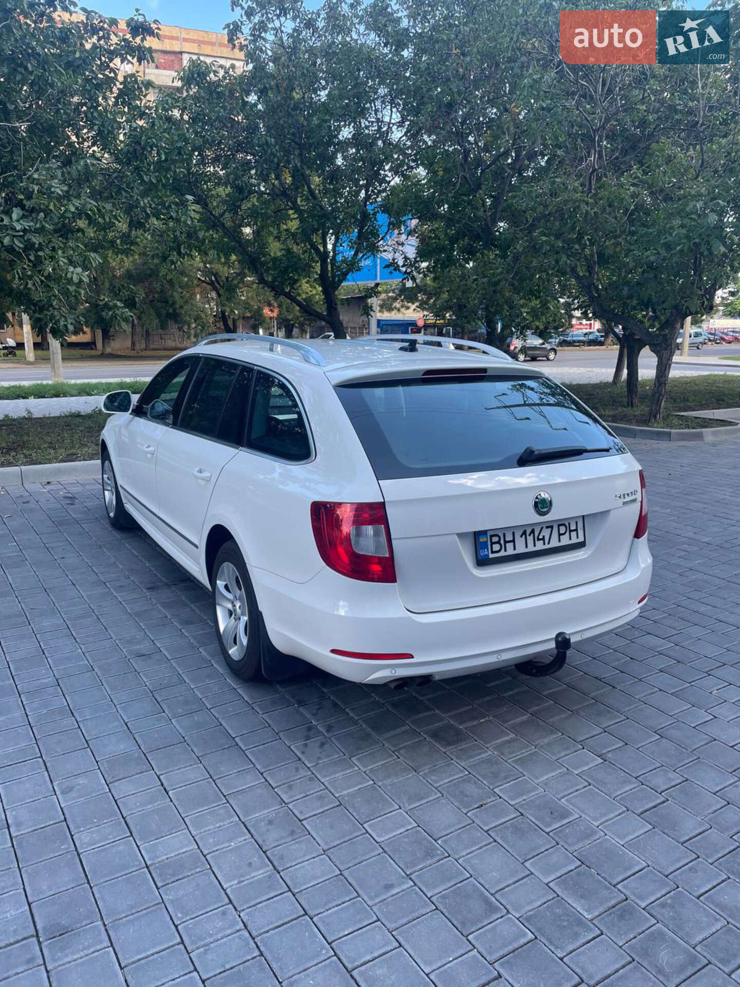 Skoda Superb 2013 VIN TMBJJ93T0D9036882 фото оголошення 4 з 32