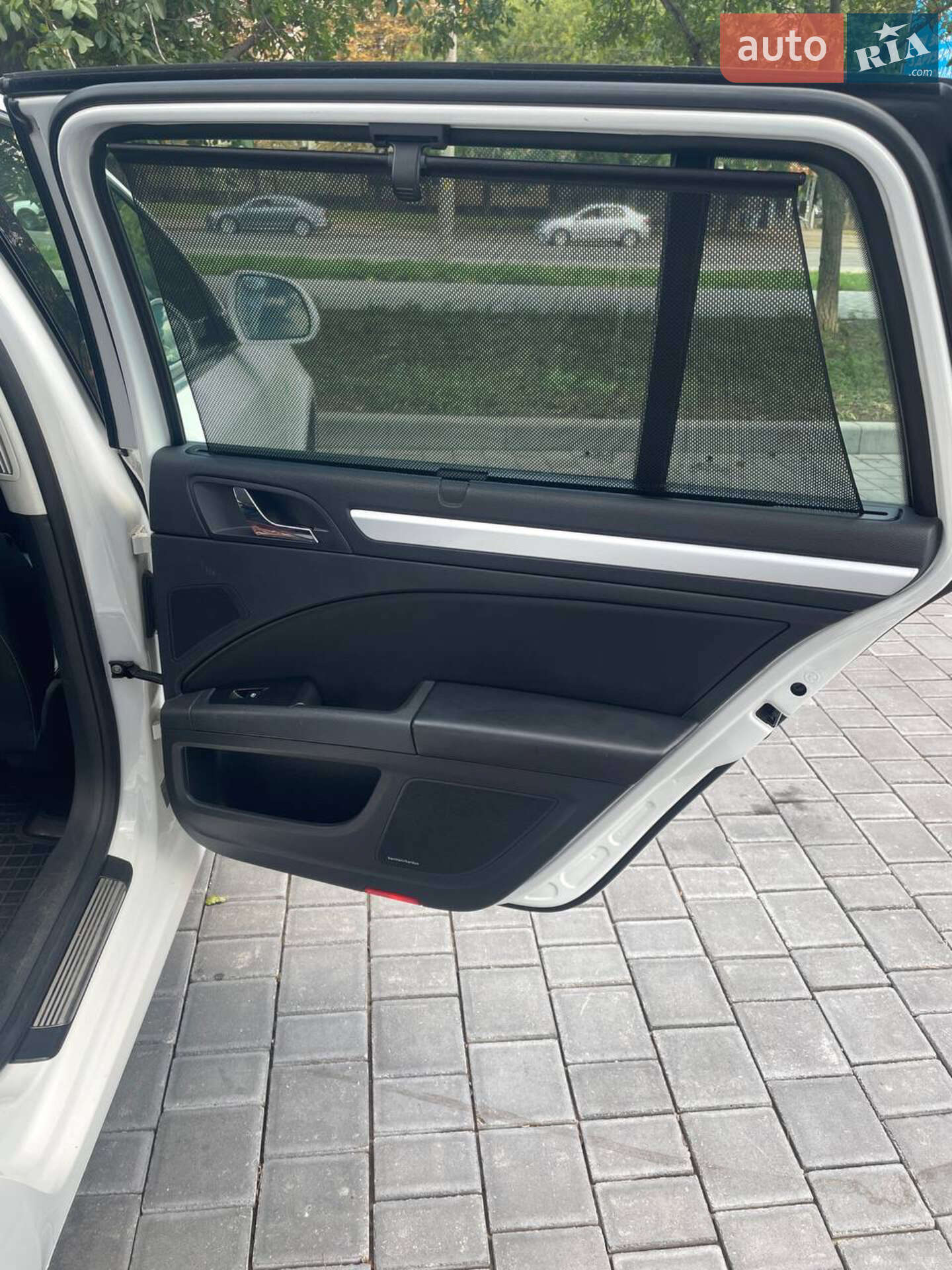 Skoda Superb 2013 VIN TMBJJ93T0D9036882 фото оголошення 12 з 32