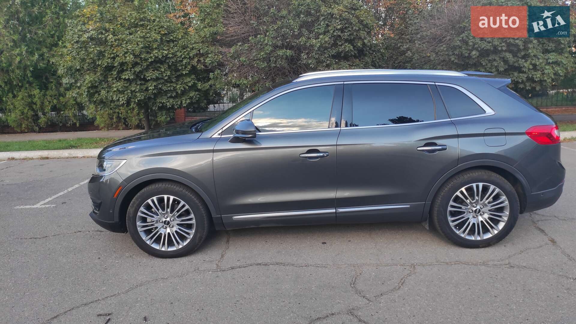 Lincoln MKX 2017 VIN 2LMPJ6LR6HBL49280 фото оголошення 25 з 37