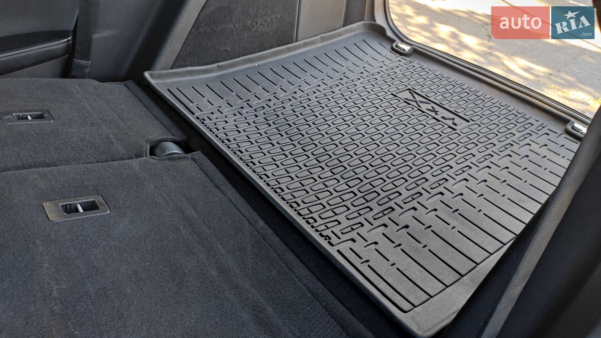 Lincoln MKX 2017 VIN 2LMPJ6LR6HBL49280 фото оголошення 27 з 37