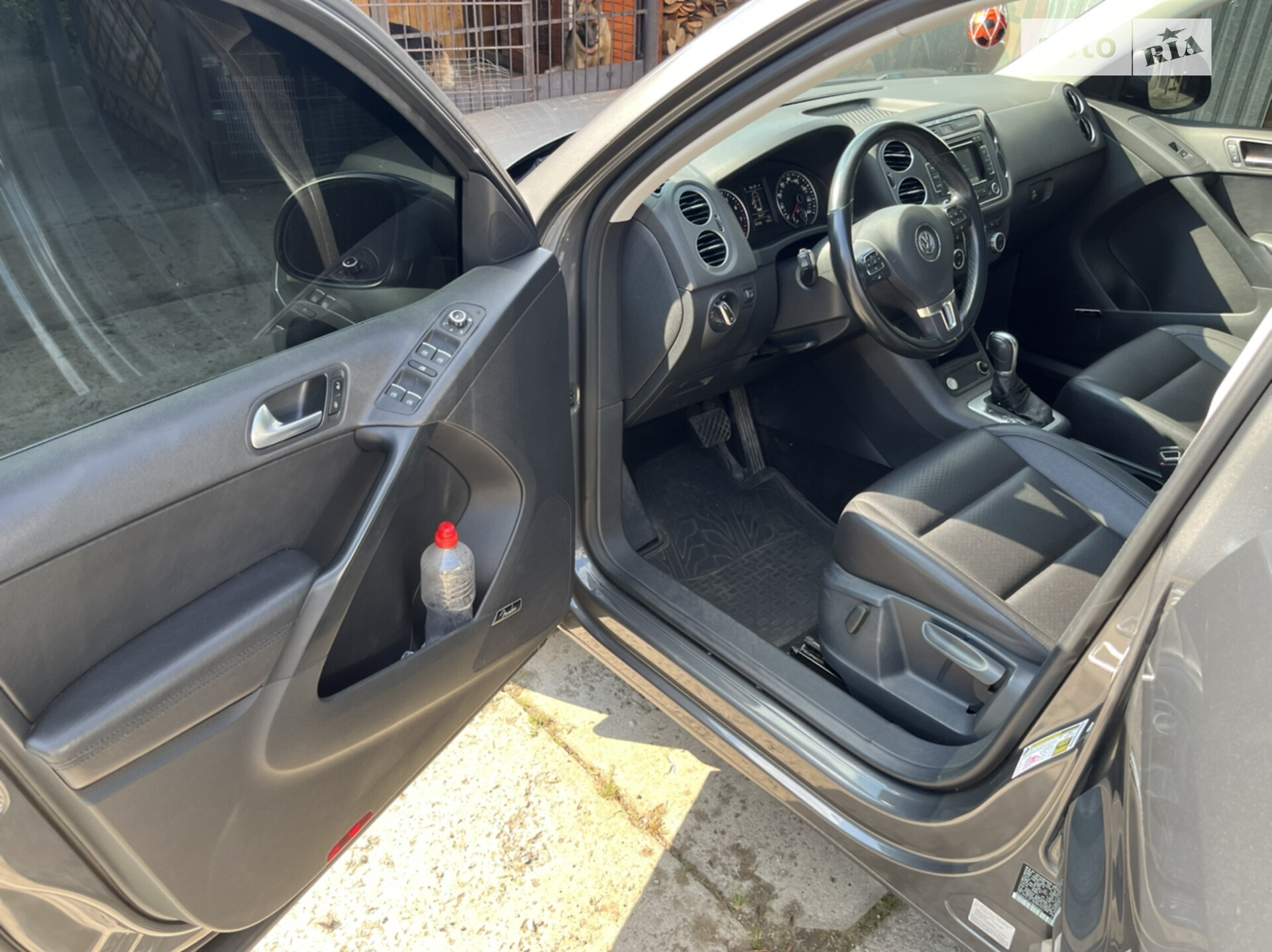 Volkswagen Tiguan 2015 VIN WVGAV7AX7FW604821 фото оголошення 55 з 82