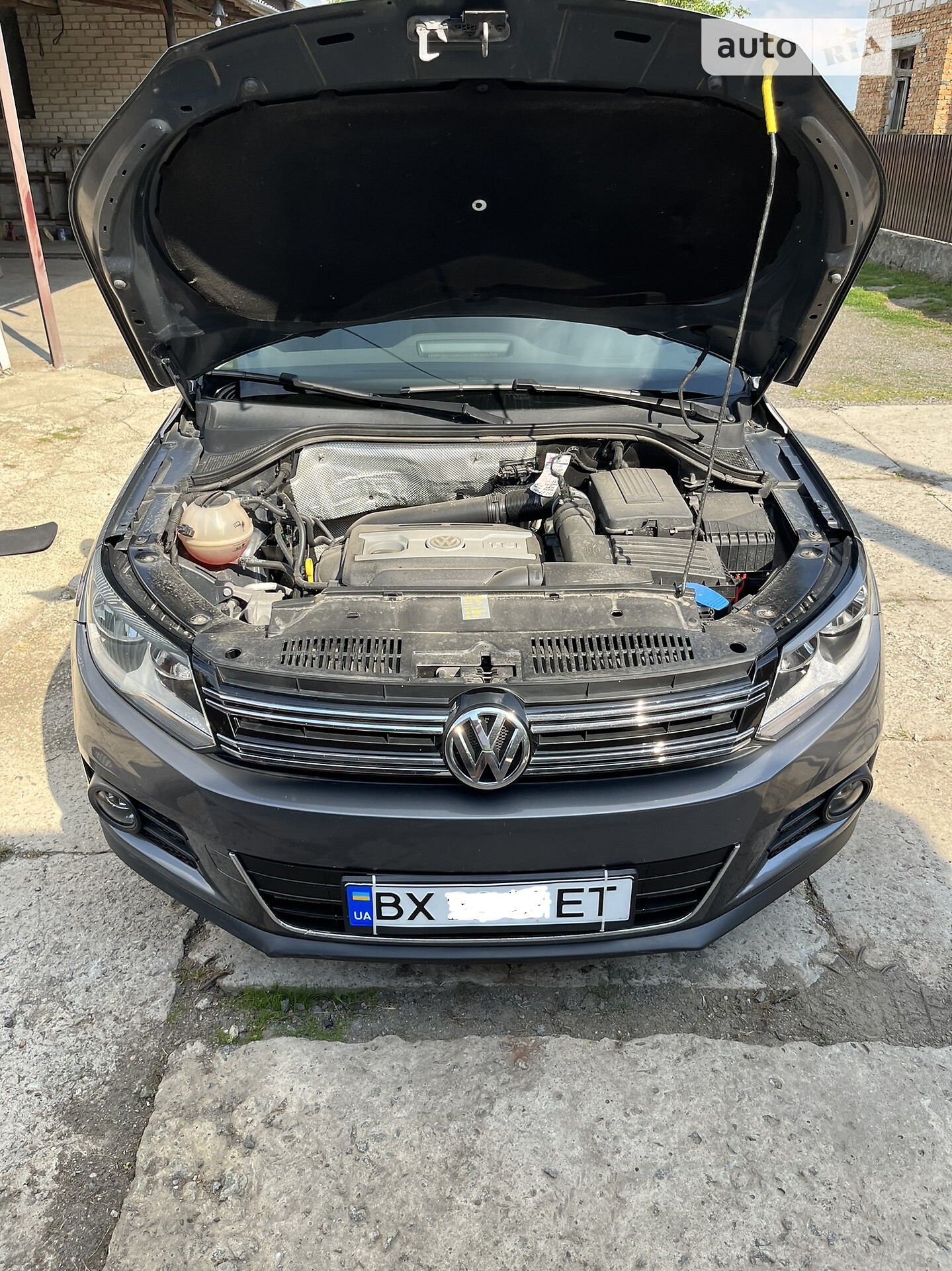 Volkswagen Tiguan 2015 VIN WVGAV7AX7FW604821 фото оголошення 38 з 82