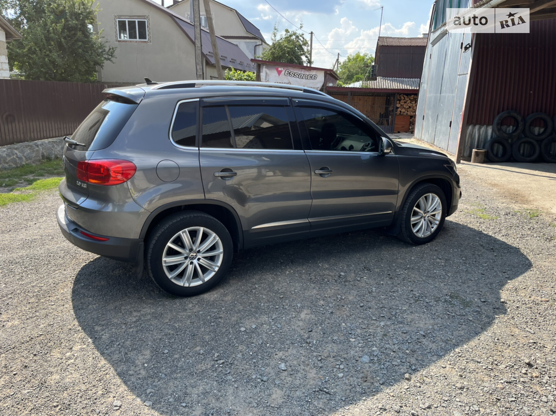 Volkswagen Tiguan 2015 VIN WVGAV7AX7FW604821 фото оголошення 67 з 82