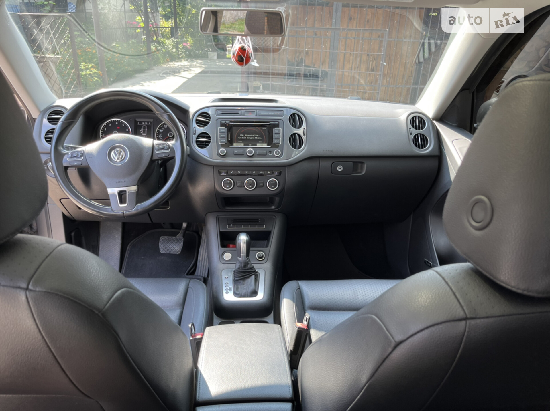 Volkswagen Tiguan 2015 VIN WVGAV7AX7FW604821 фото оголошення 61 з 82
