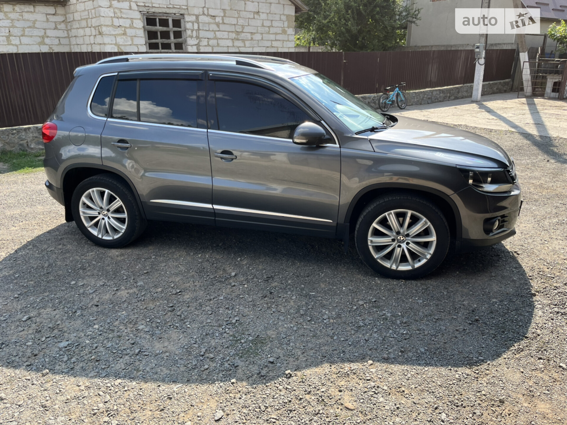 Volkswagen Tiguan 2015 VIN WVGAV7AX7FW604821 фото оголошення 68 з 82