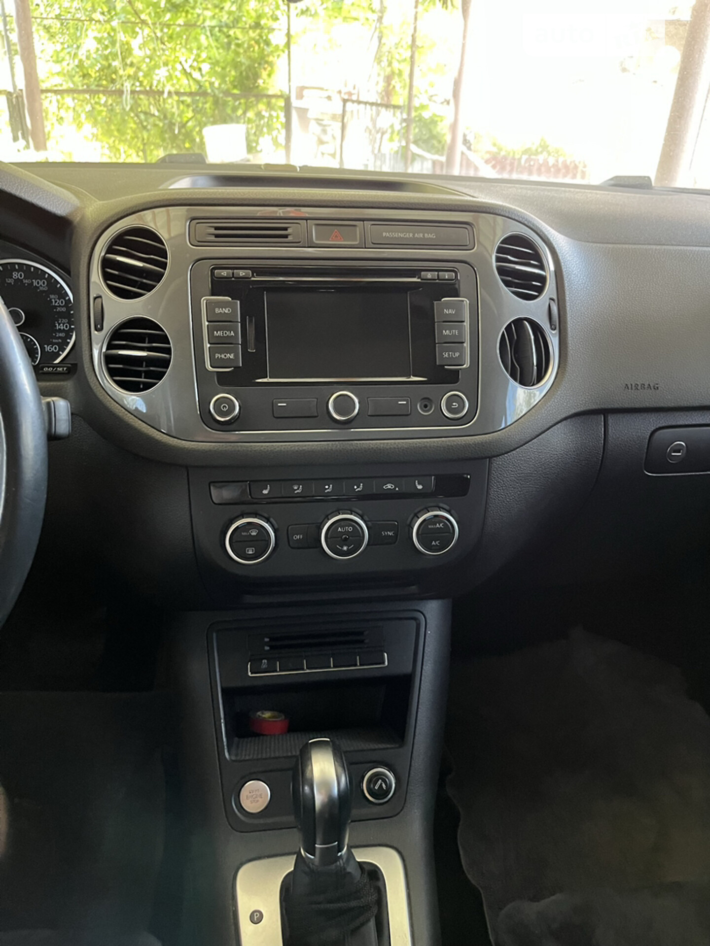 Volkswagen Tiguan 2015 VIN WVGAV7AX7FW604821 фото оголошення 81 з 82