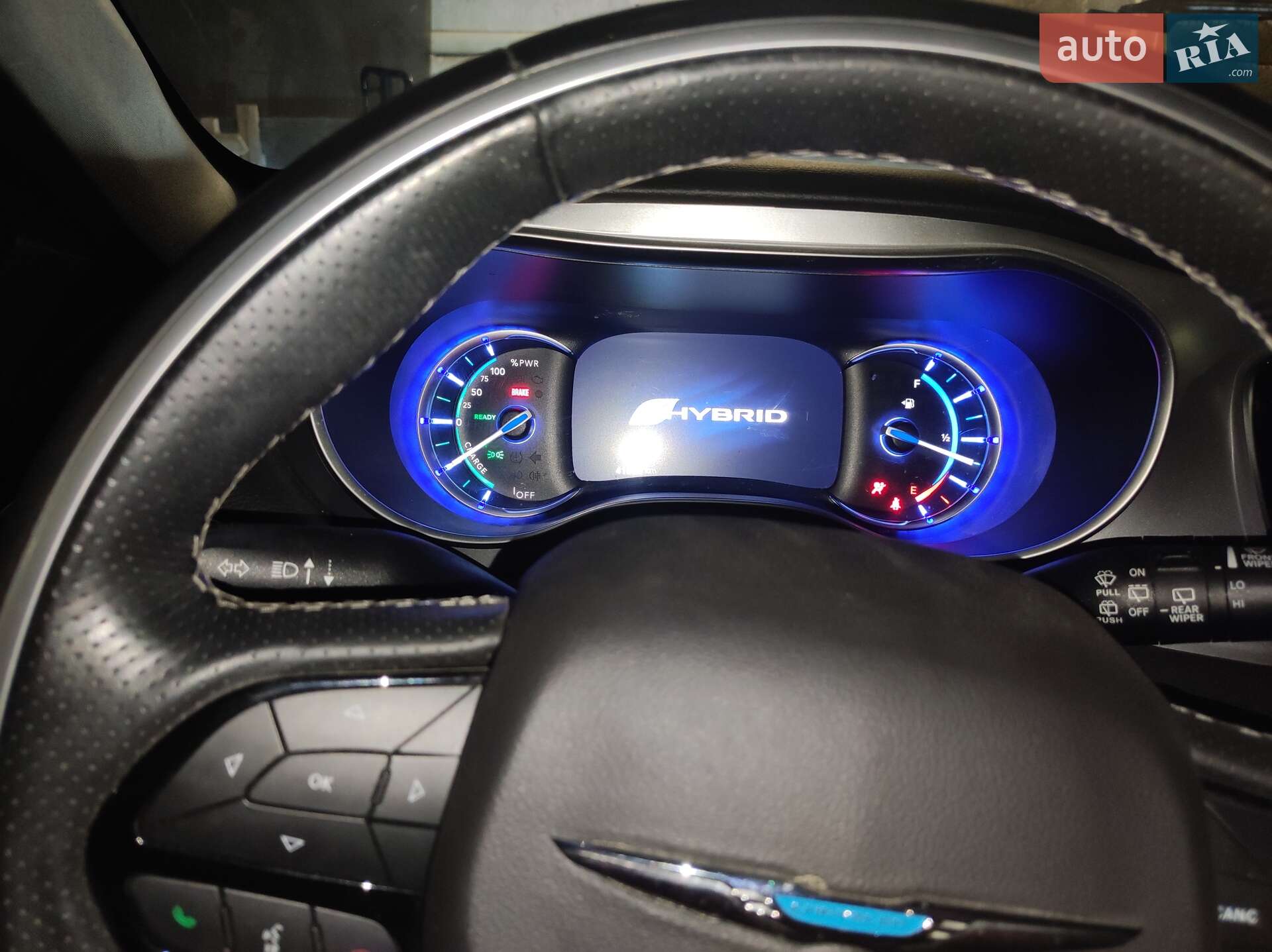 Chrysler Pacifica 2019 VIN 2C4RC1N70KR645539 фото оголошення 9 з 34