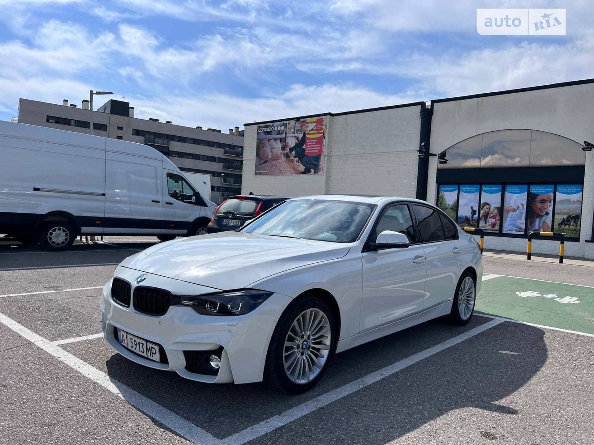 BMW 3 Series 2014 VIN WBA3B5G56FNS17244 фото оголошення 8 з 53