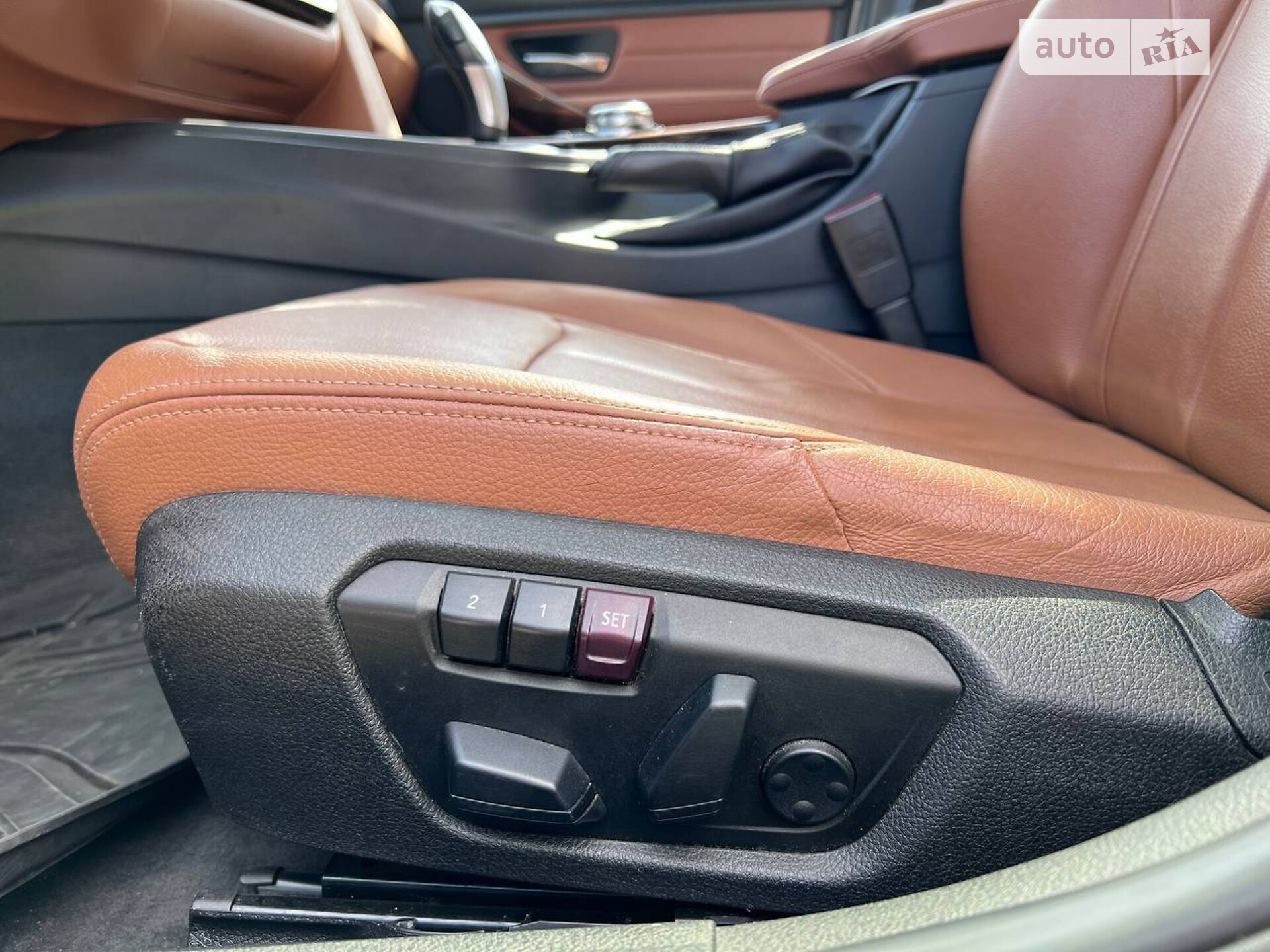 BMW 3 Series 2014 VIN WBA3B5G56FNS17244 фото оголошення 24 з 53