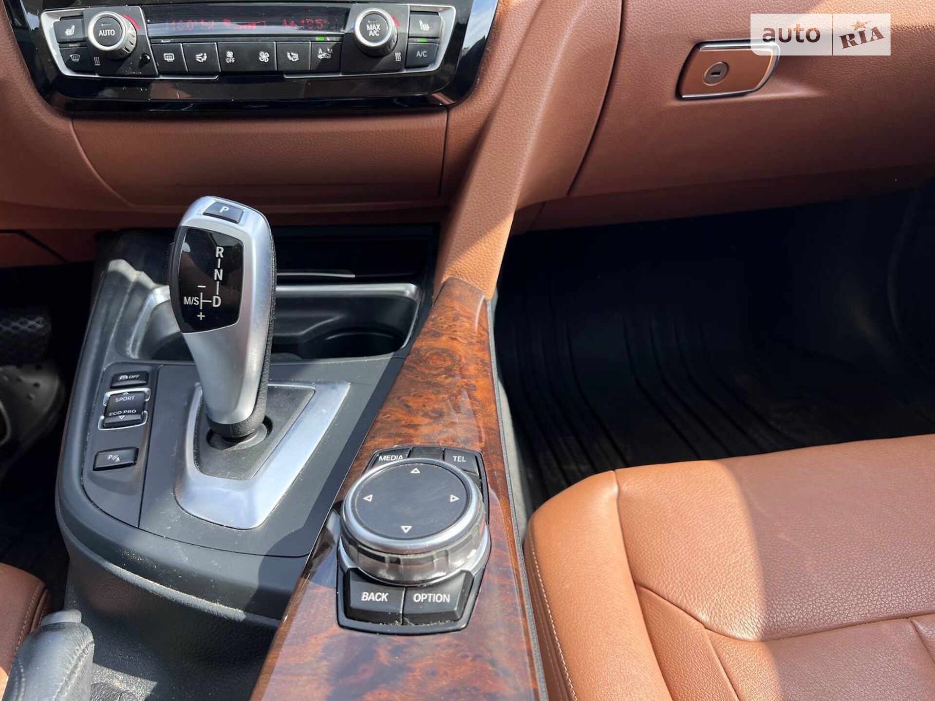 BMW 3 Series 2014 VIN WBA3B5G56FNS17244 фото оголошення 30 з 53