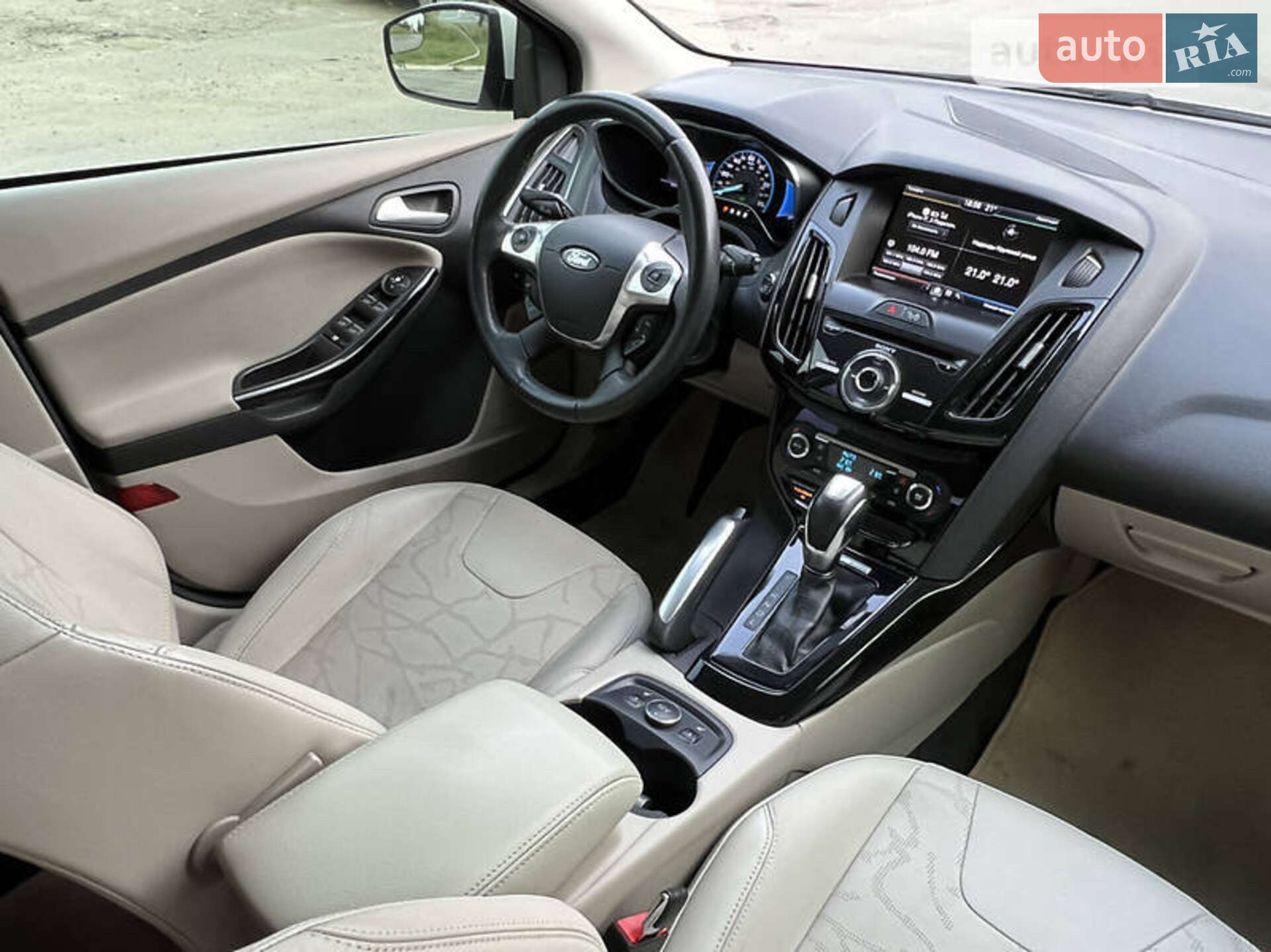 Ford Focus 2013 VIN 1FADP3R41DL235246 фото оголошення 3 з 12