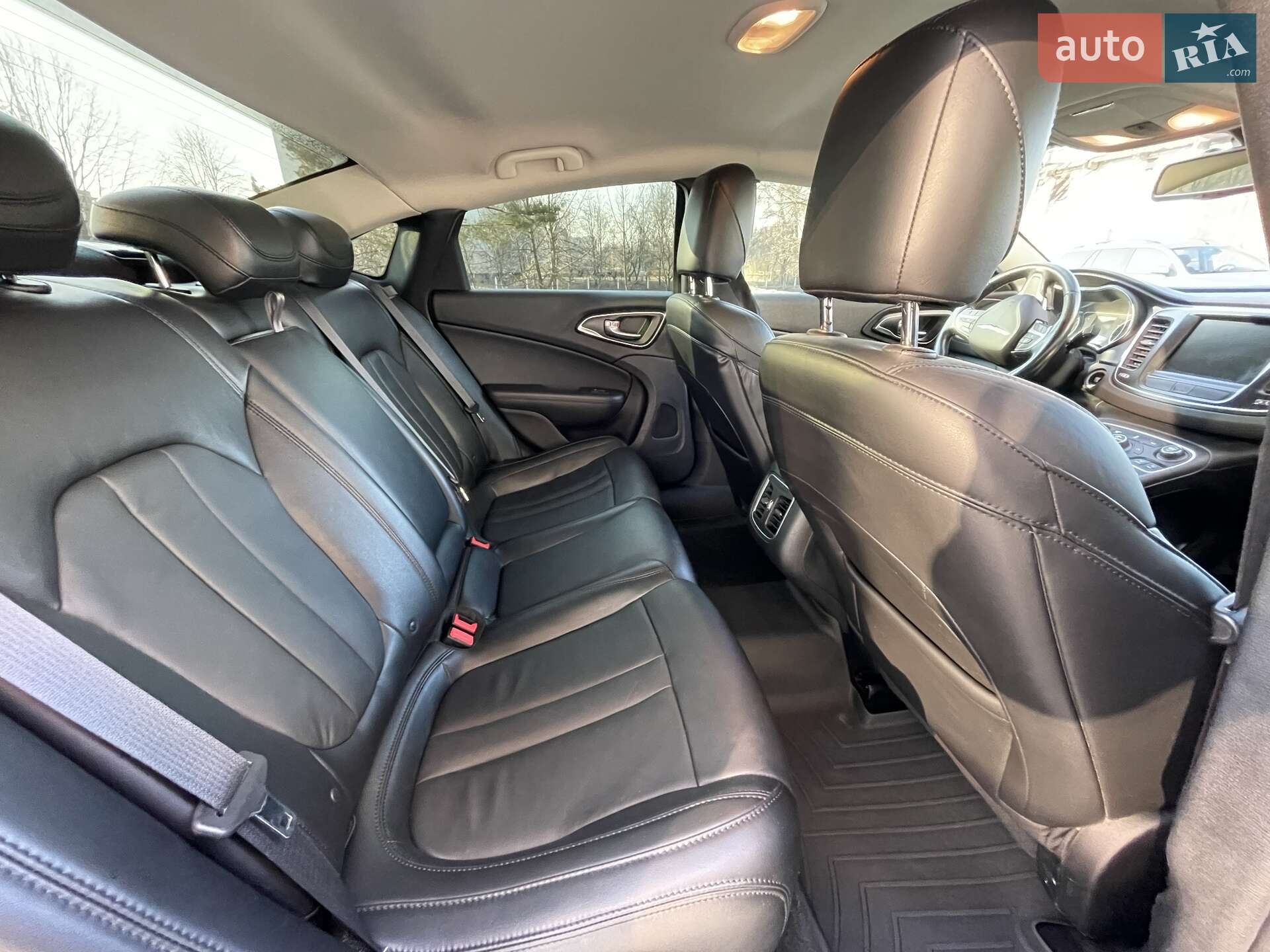 Chrysler 200 2016 VIN 1C3CCCAB9GN182563 фото оголошення 19 з 29