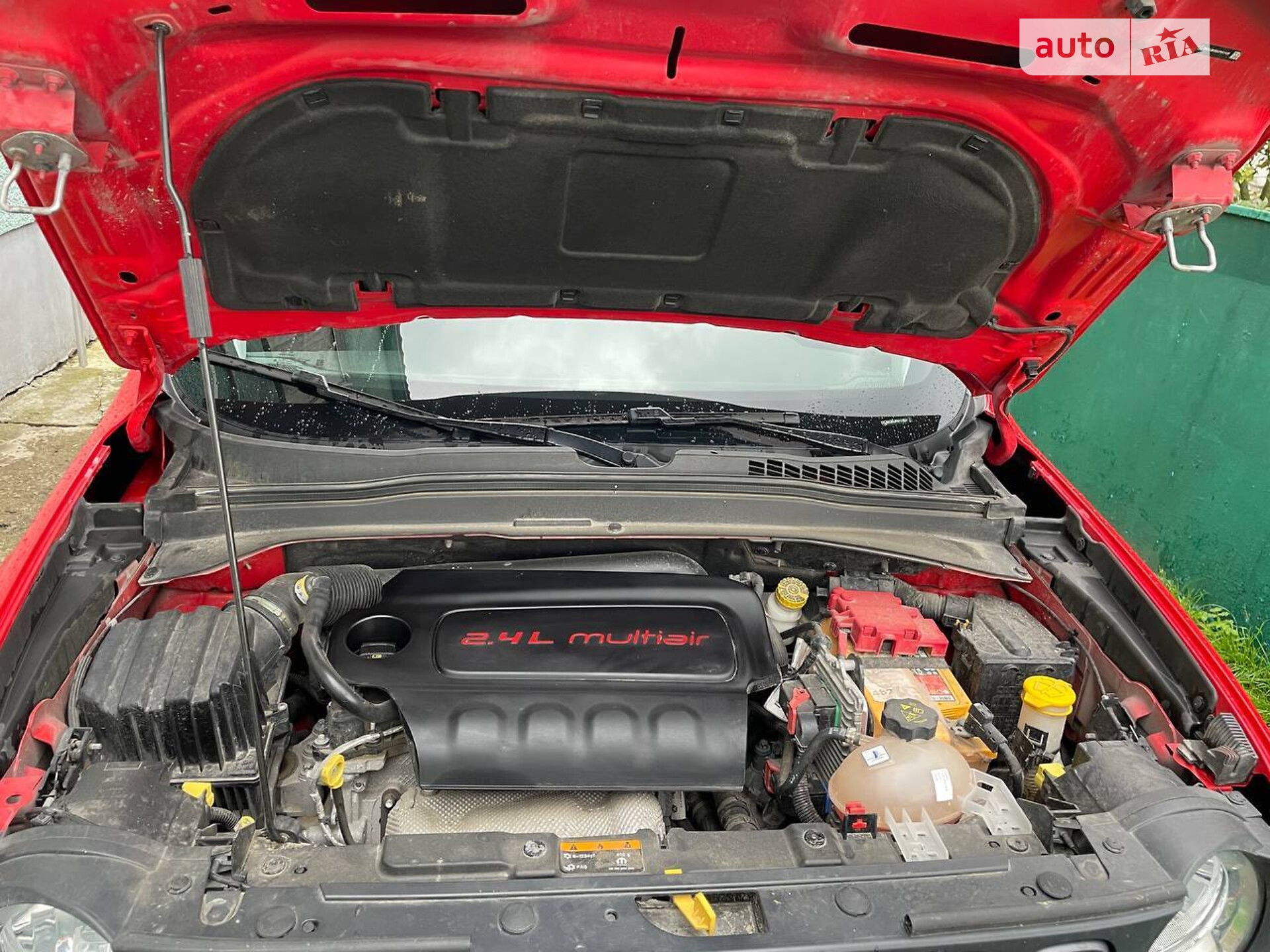 Jeep Renegade 2018 VIN ZACCJBCB3JPH11125 фото оголошення 13 з 13