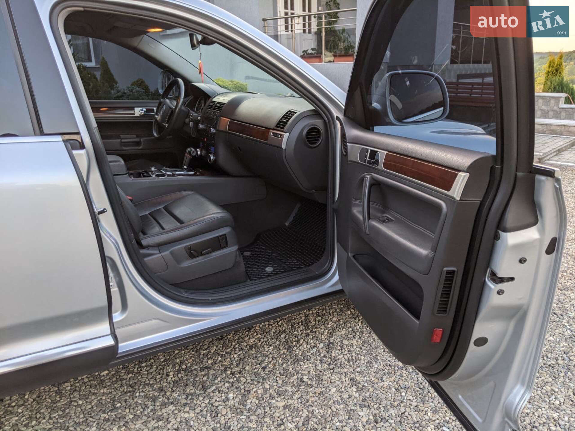 Volkswagen Touareg 2008 VIN WVGZZZ7LZ8Z001106 фото оголошення 17 з 33